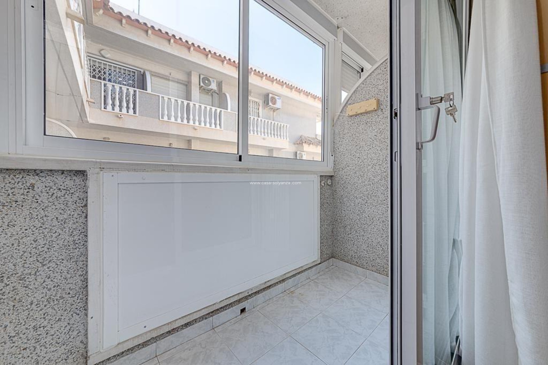 Resale - Apartment / flat - Torrevieja - Playa de los Locos