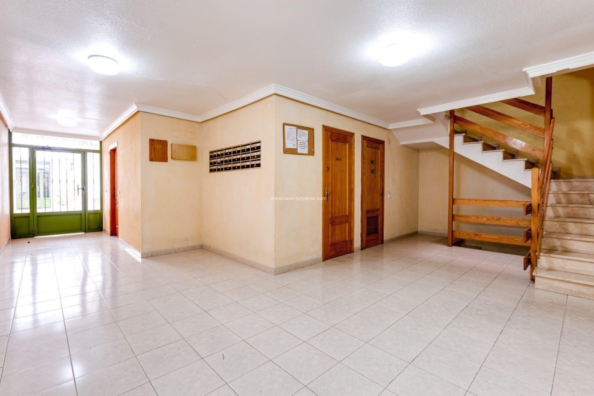 Resale - Apartment / flat - Torrevieja - Playa de los Locos