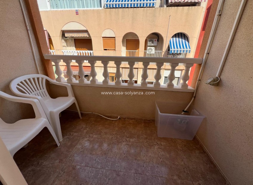 Resale - Apartment / flat - Torrevieja - Playa de los Locos