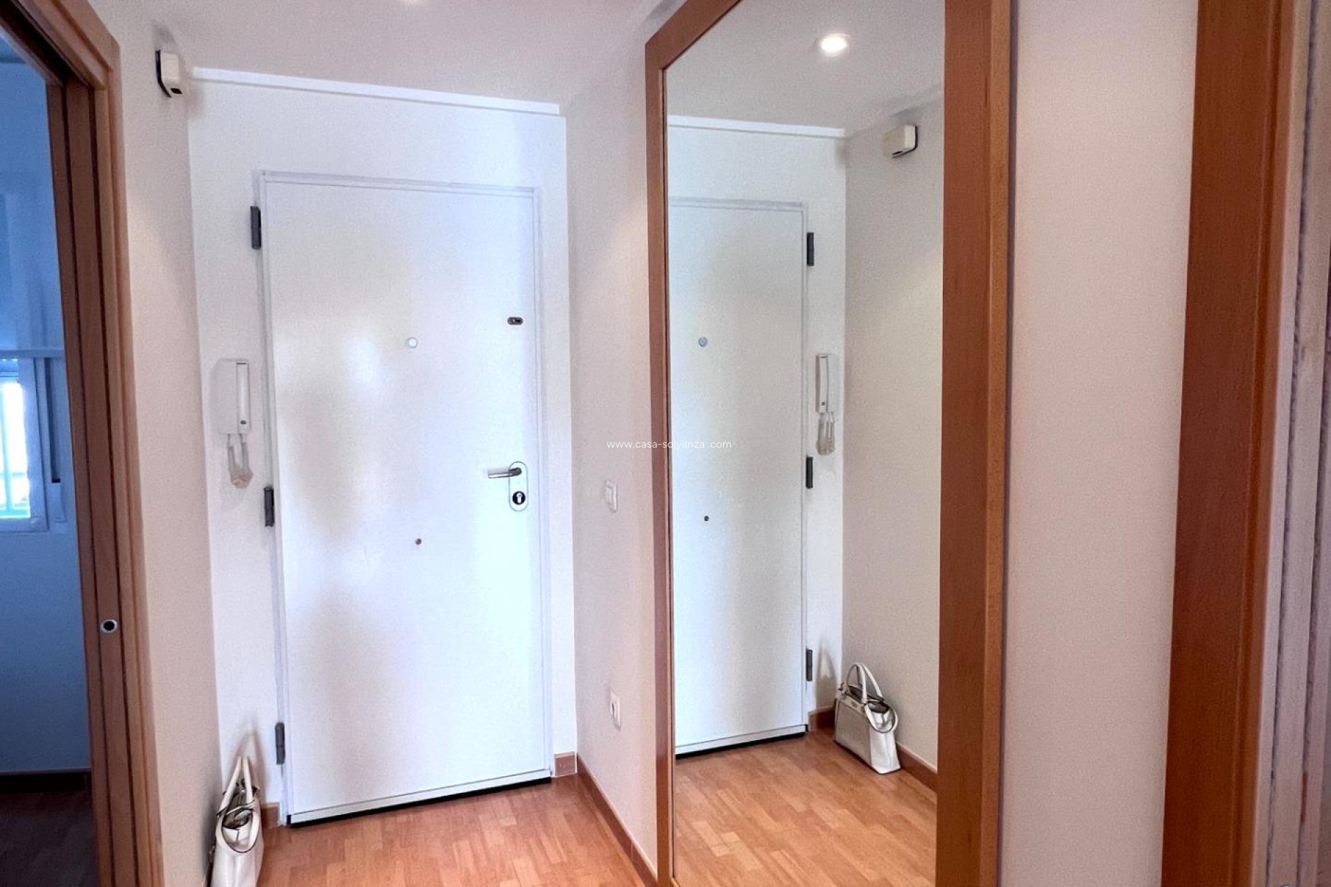 Resale - Apartment / flat - Torrevieja - Playa de los Locos