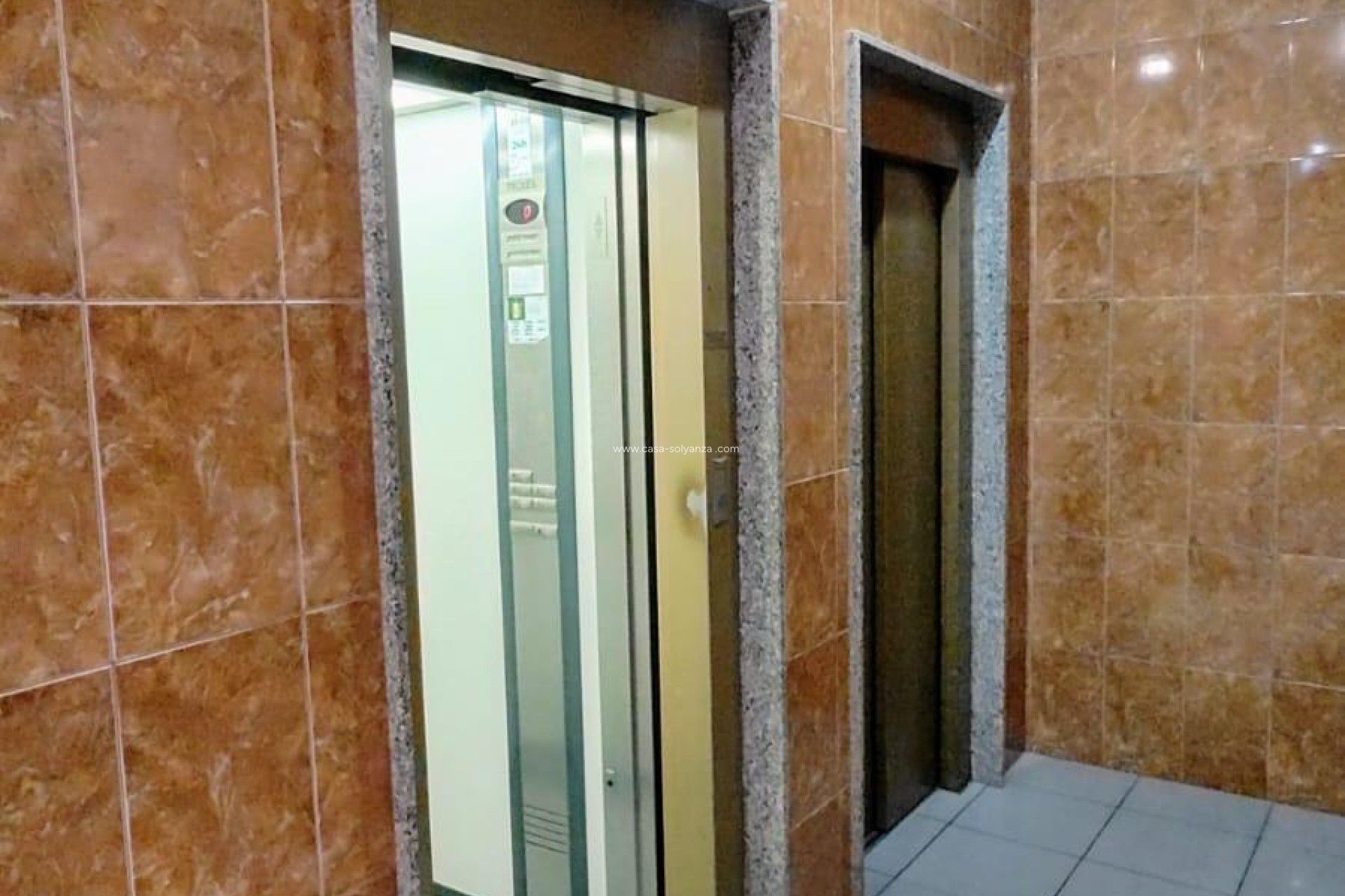 Resale - Apartment / flat - Torrevieja - Playa de los Locos