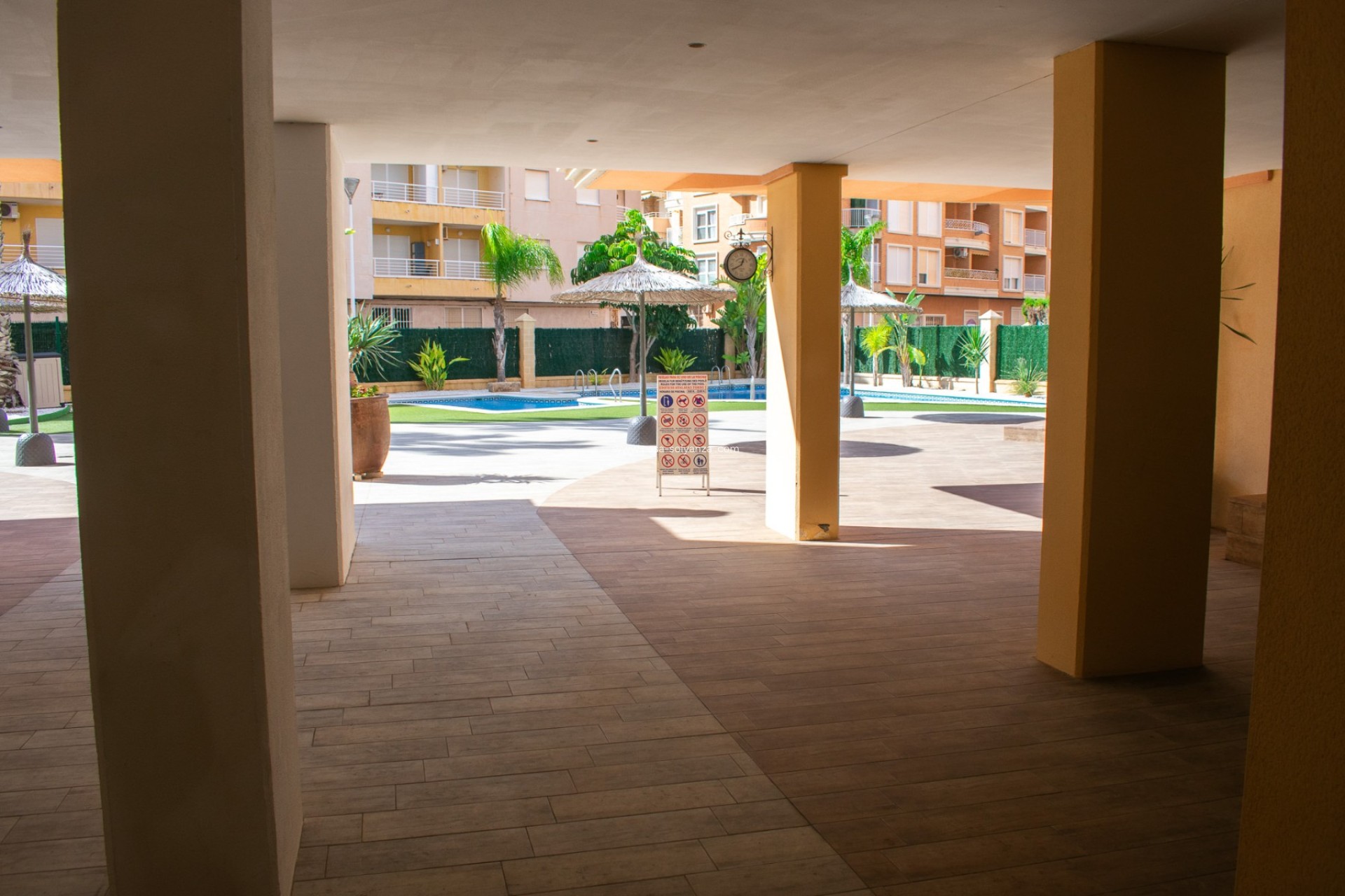 Resale - Apartment / flat - Torrevieja - Playa de los Locos