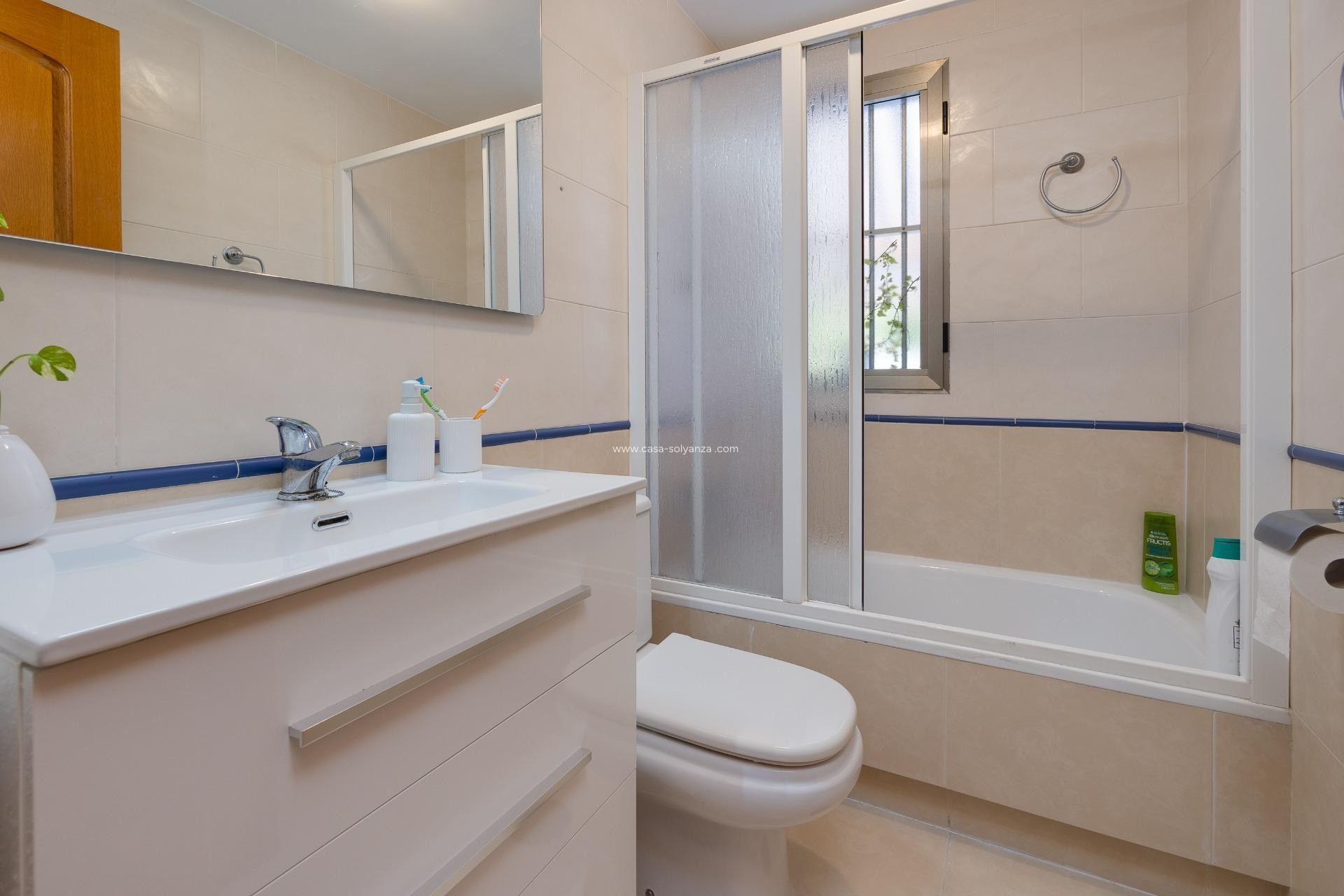 Resale - Apartment / flat - Torrevieja - Playa de los Locos