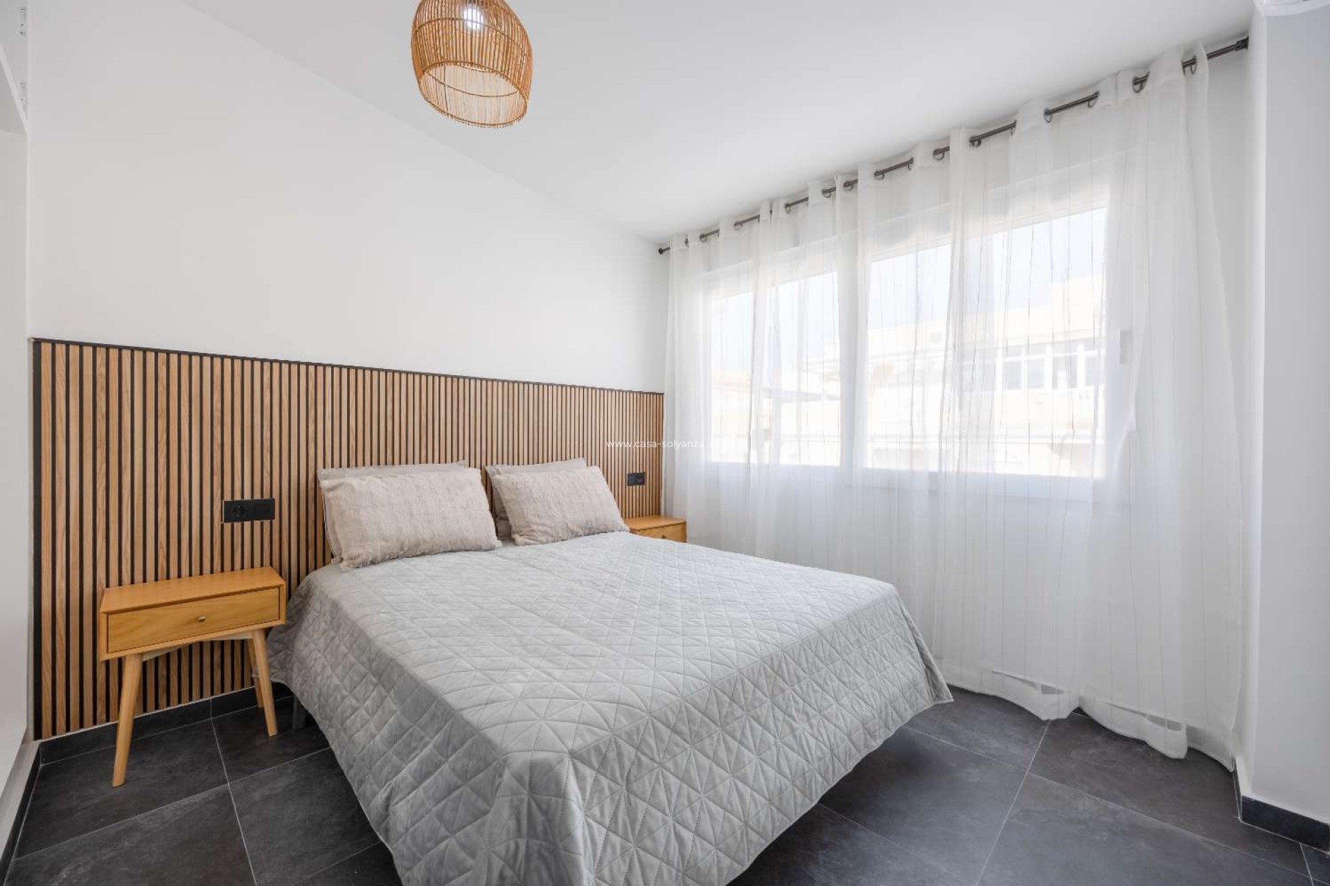 Resale - Apartment / flat - Torrevieja - Playa de los Locos