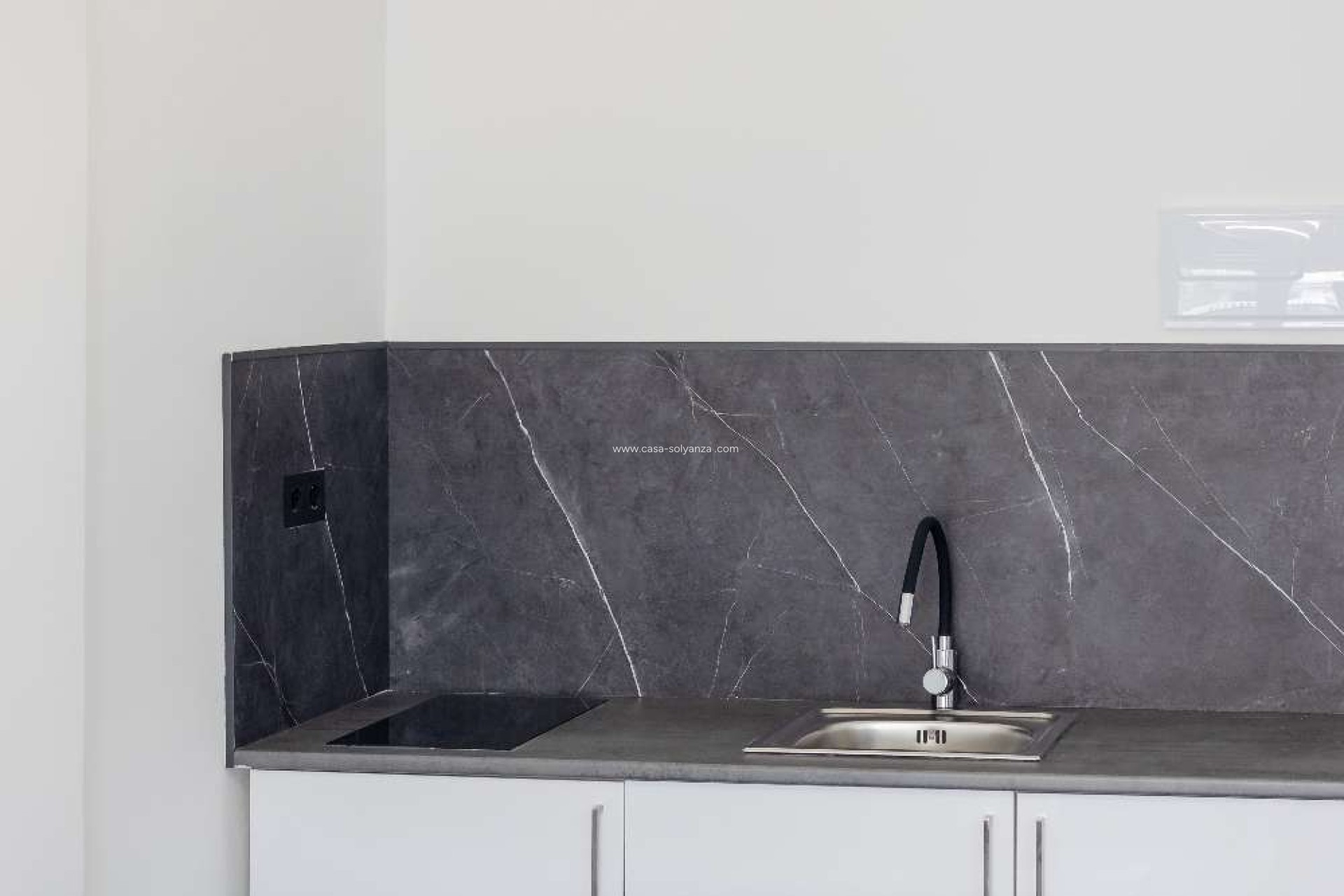 Resale - Apartment / flat - Torrevieja - Playa de los Locos