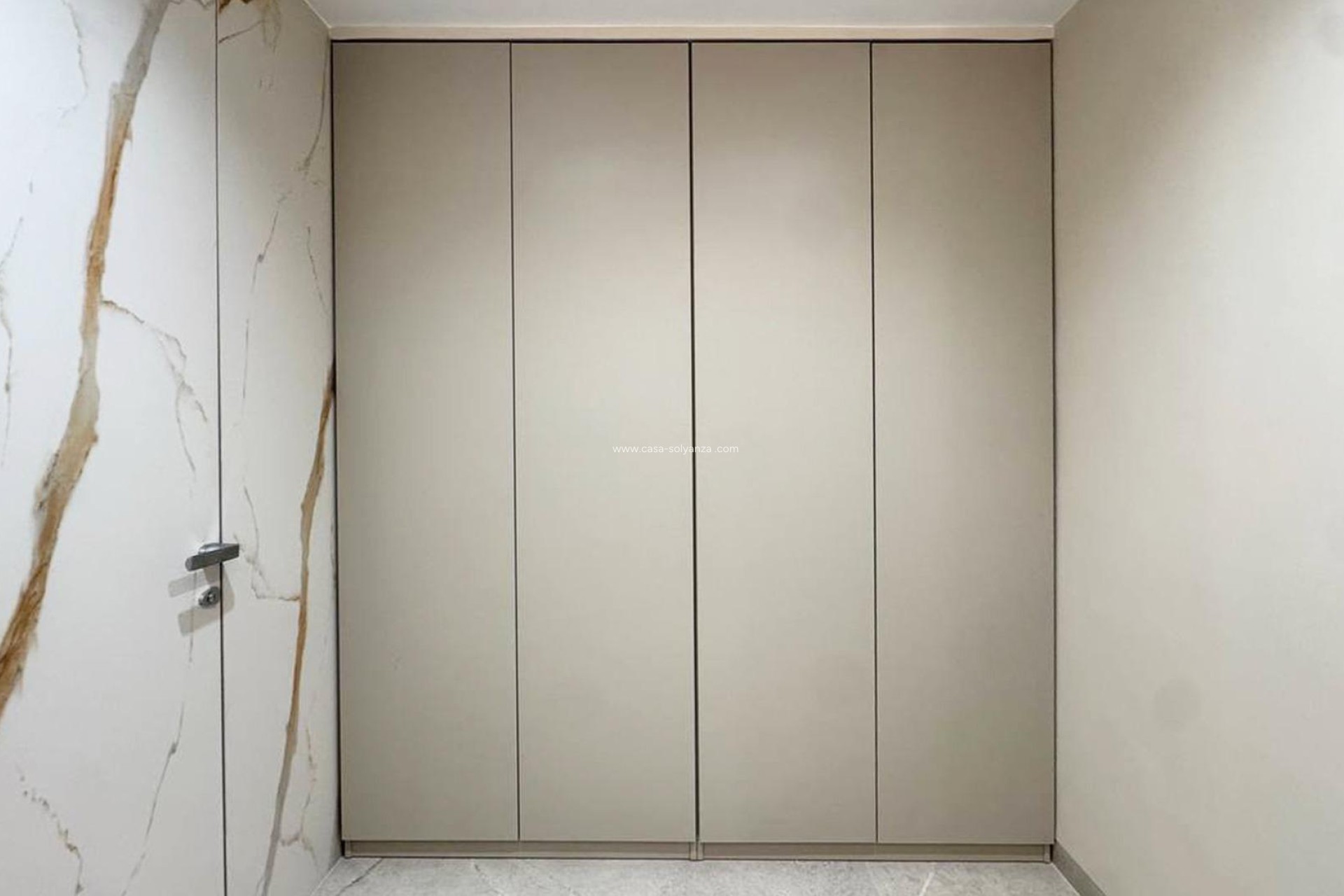 Resale - Apartment / flat - Torrevieja - Playa de los Locos