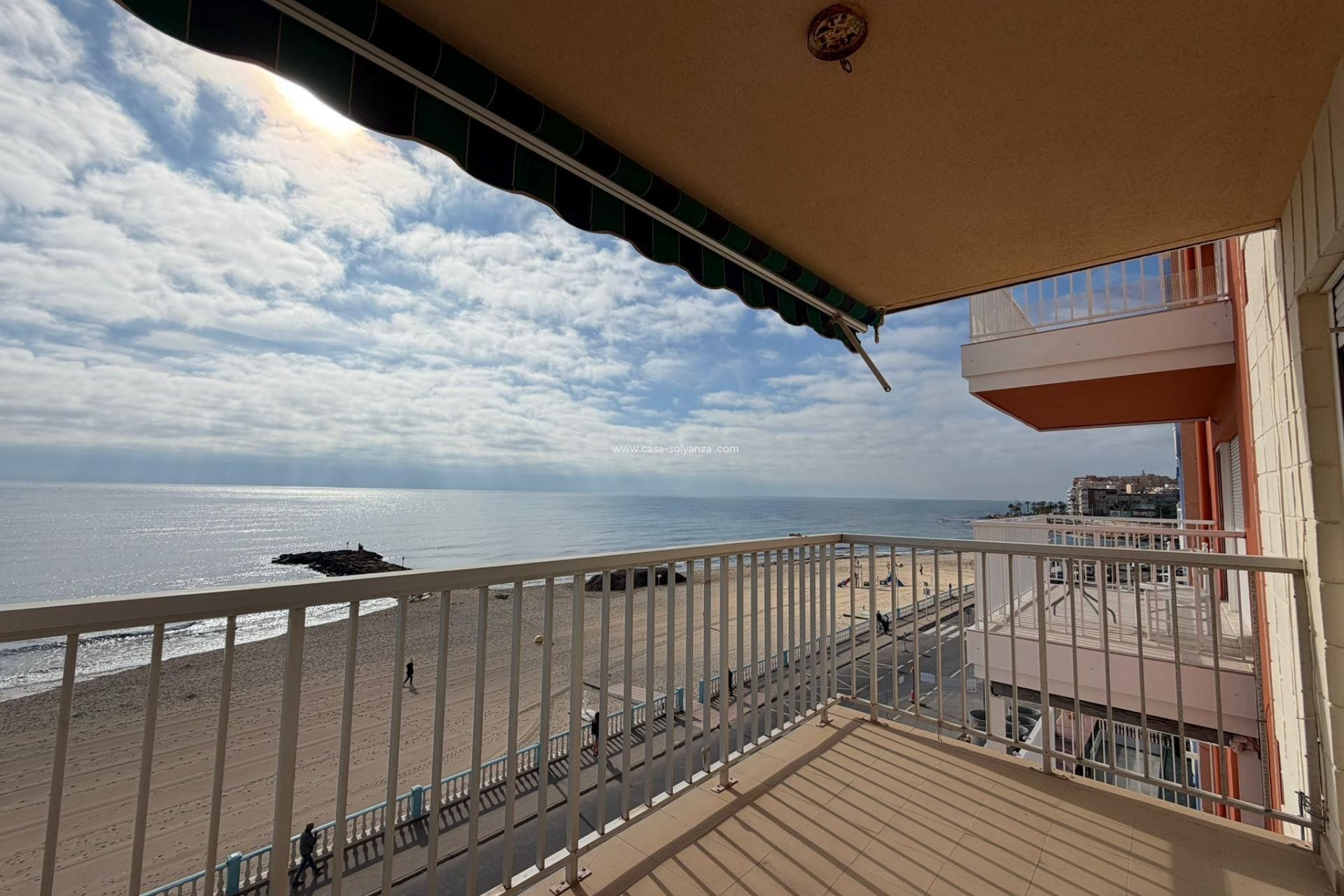 Resale - Apartment / flat - Torrevieja - Playa de los Locos