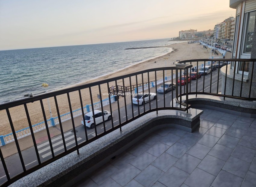 Resale - Apartment / flat - Torrevieja - Playa de los Locos
