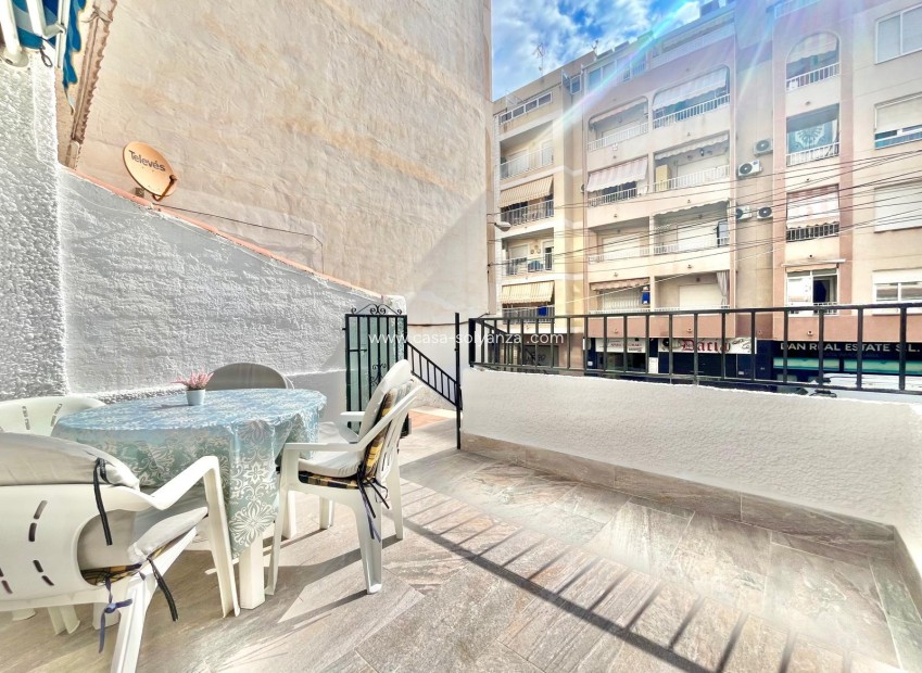 Resale - Apartment / flat - Torrevieja - Playa de los Locos