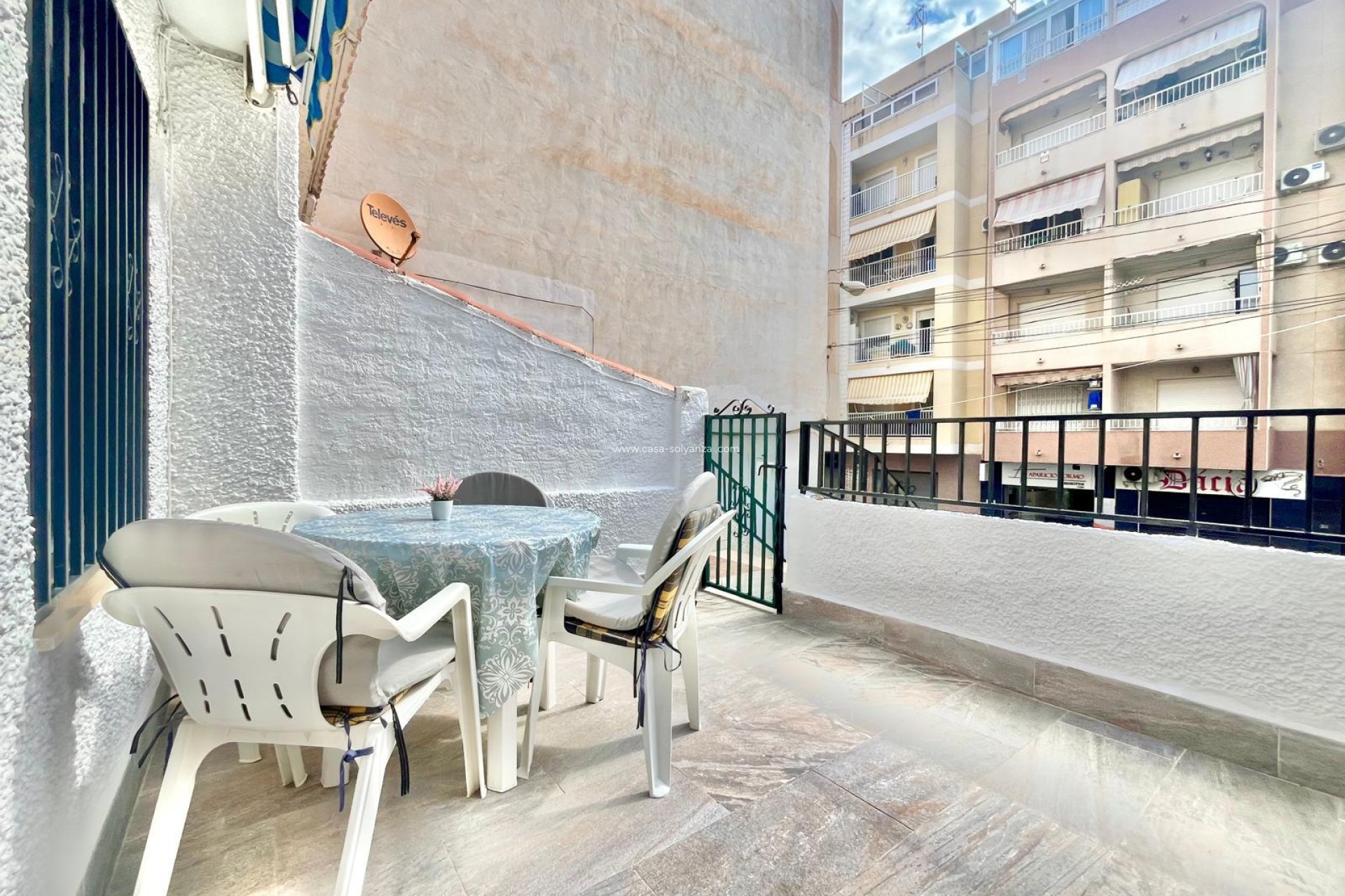 Resale - Apartment / flat - Torrevieja - Playa de los Locos