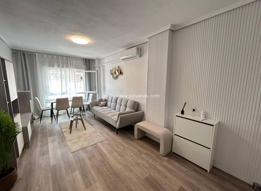 Resale - Apartment / flat - Torrevieja - Playa de los Locos