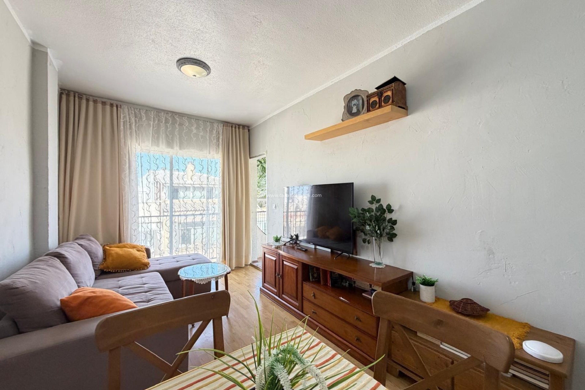Resale - Apartment / flat - Torrevieja - Playa de los Locos