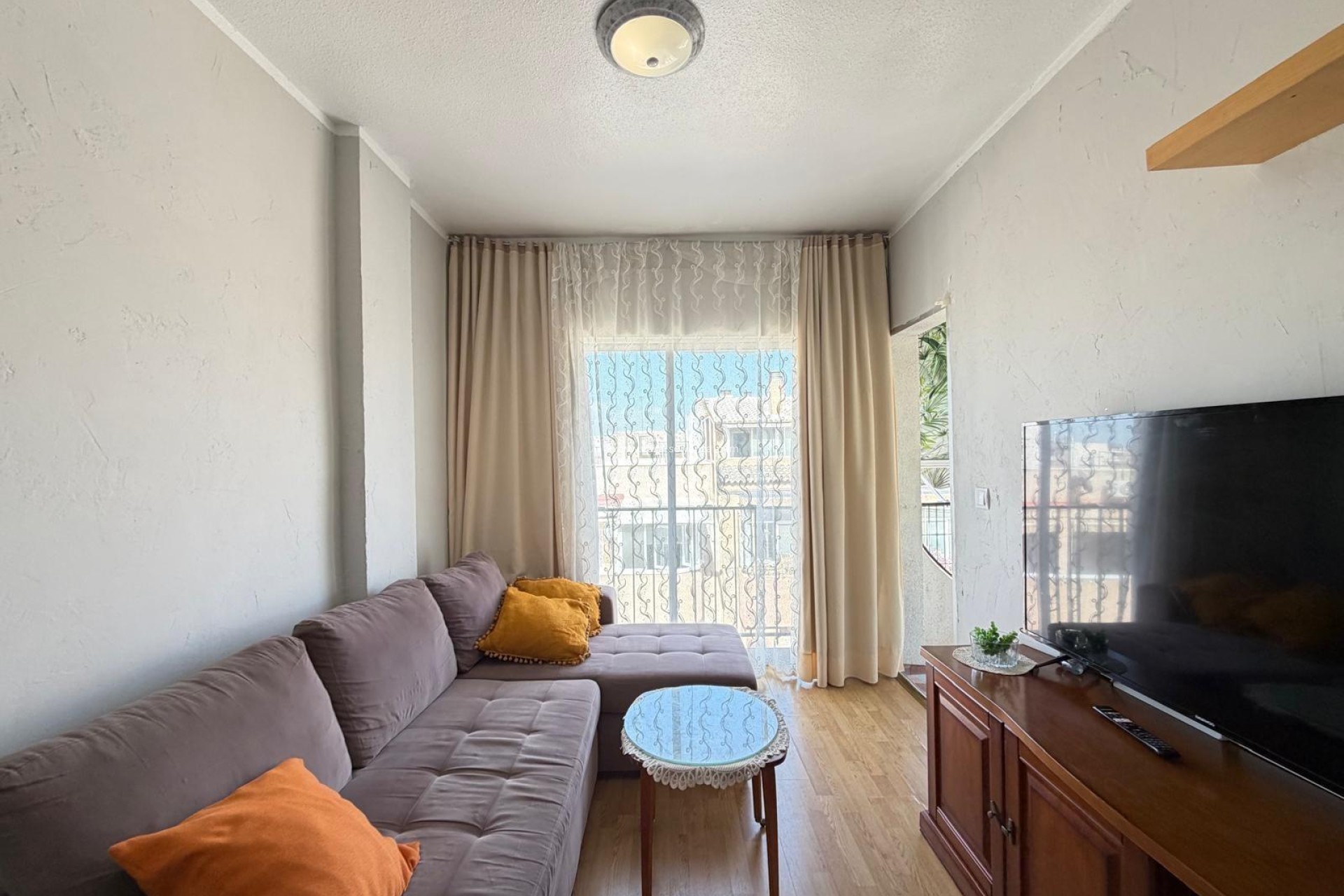 Resale - Apartment / flat - Torrevieja - Playa de los Locos