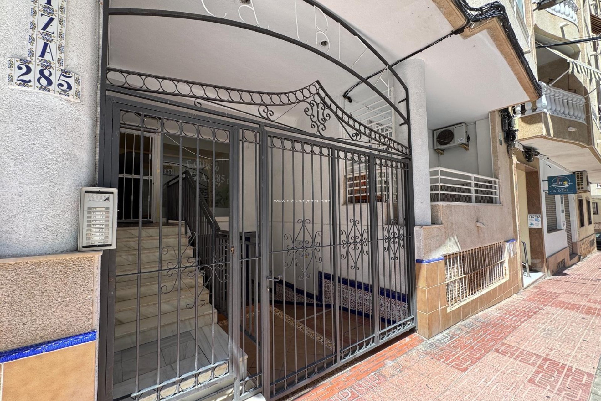 Resale - Apartment / flat - Torrevieja - Playa de los Locos