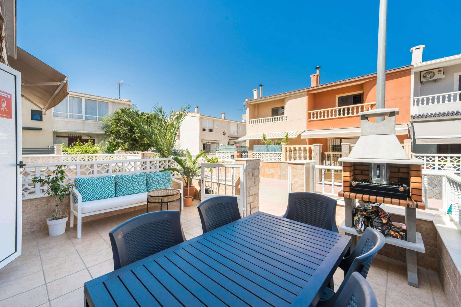 Resale - Apartment / flat - Torrevieja - Playa De Los Naufragos