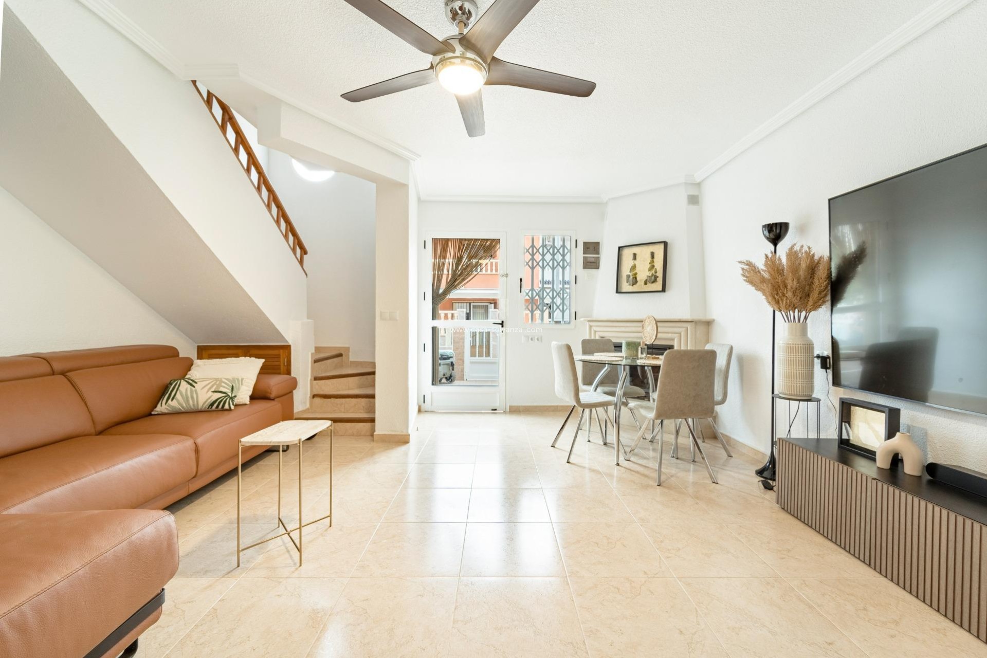 Resale - Apartment / flat - Torrevieja - Playa De Los Naufragos