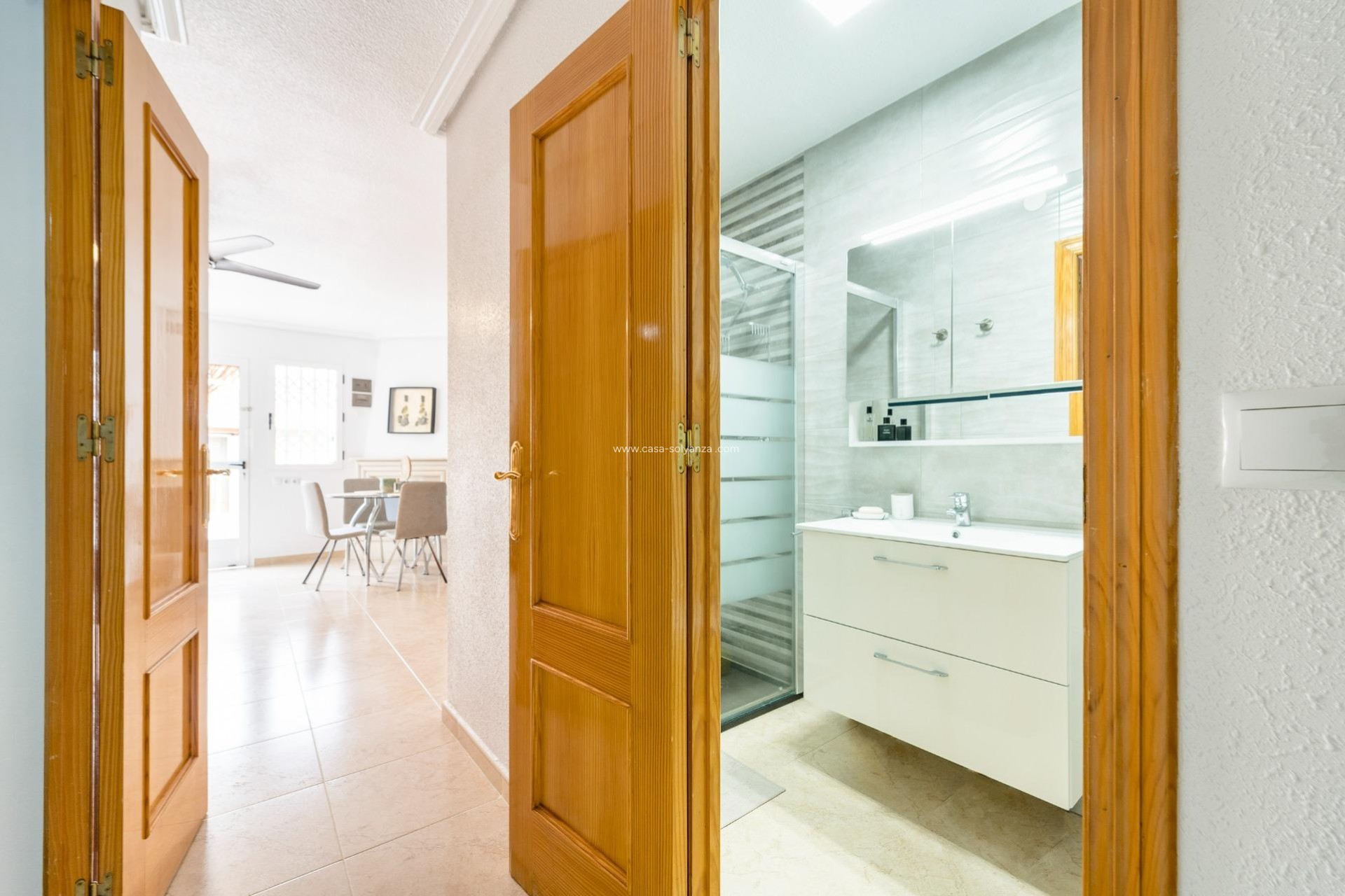 Resale - Apartment / flat - Torrevieja - Playa De Los Naufragos