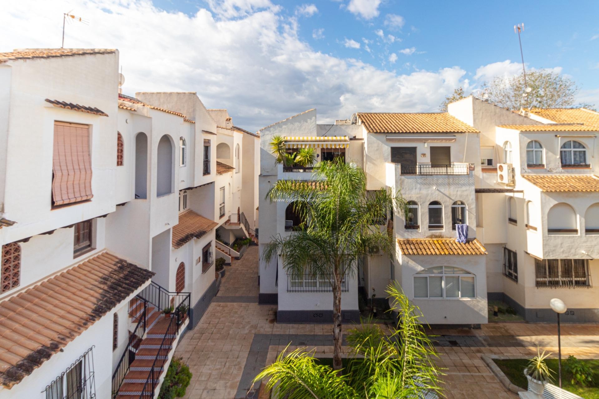 Resale - Apartment / flat - Torrevieja - Playa de los Naufragos