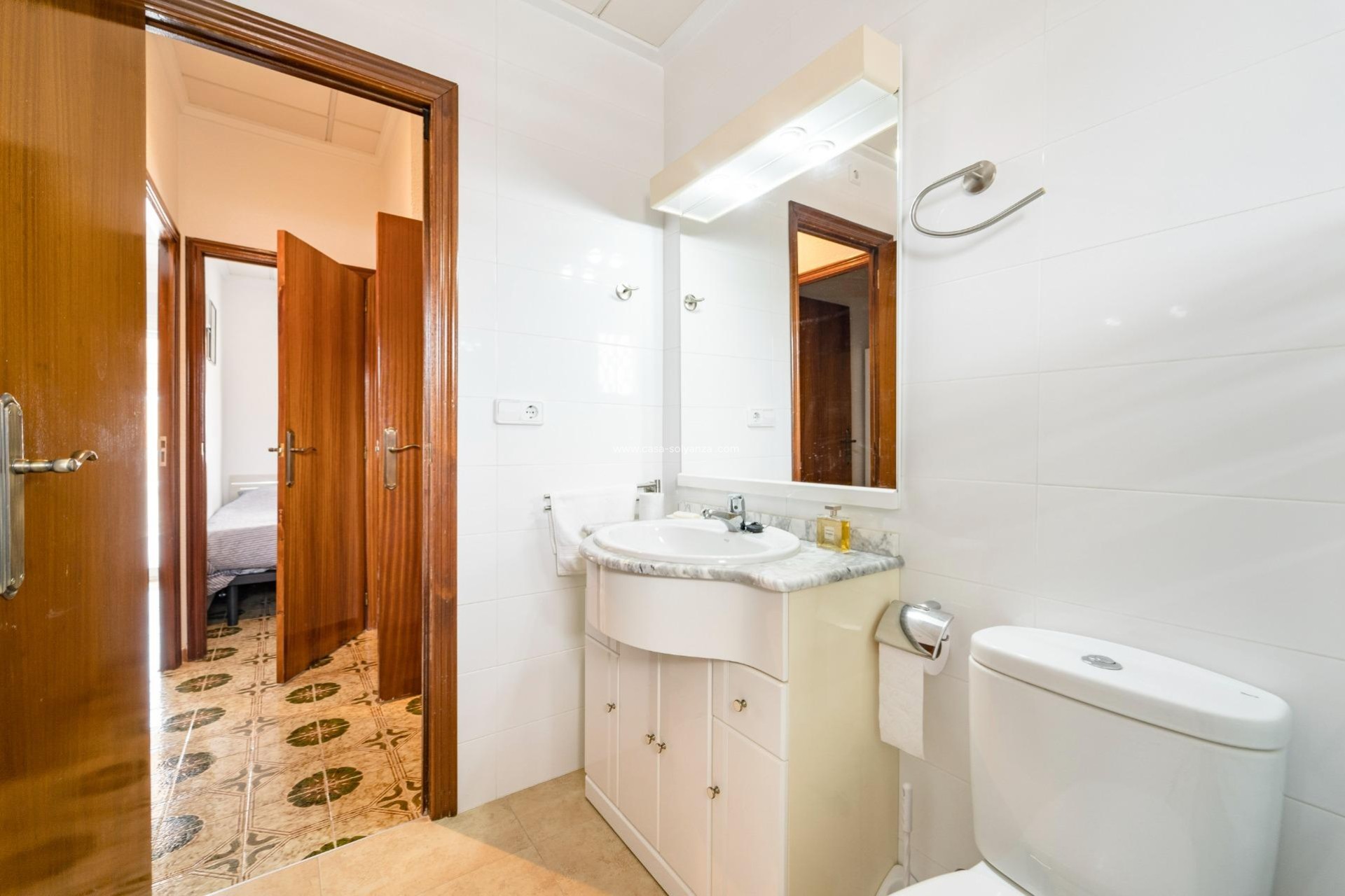 Resale - Apartment / flat - Torrevieja - Playa De Los Naufragos