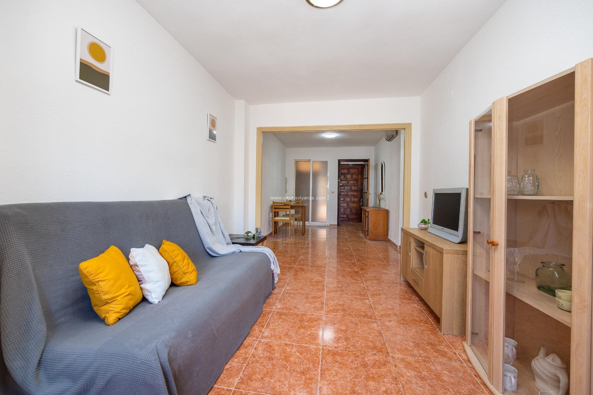 Resale - Apartment / flat - Torrevieja - Playa De Los Naufragos