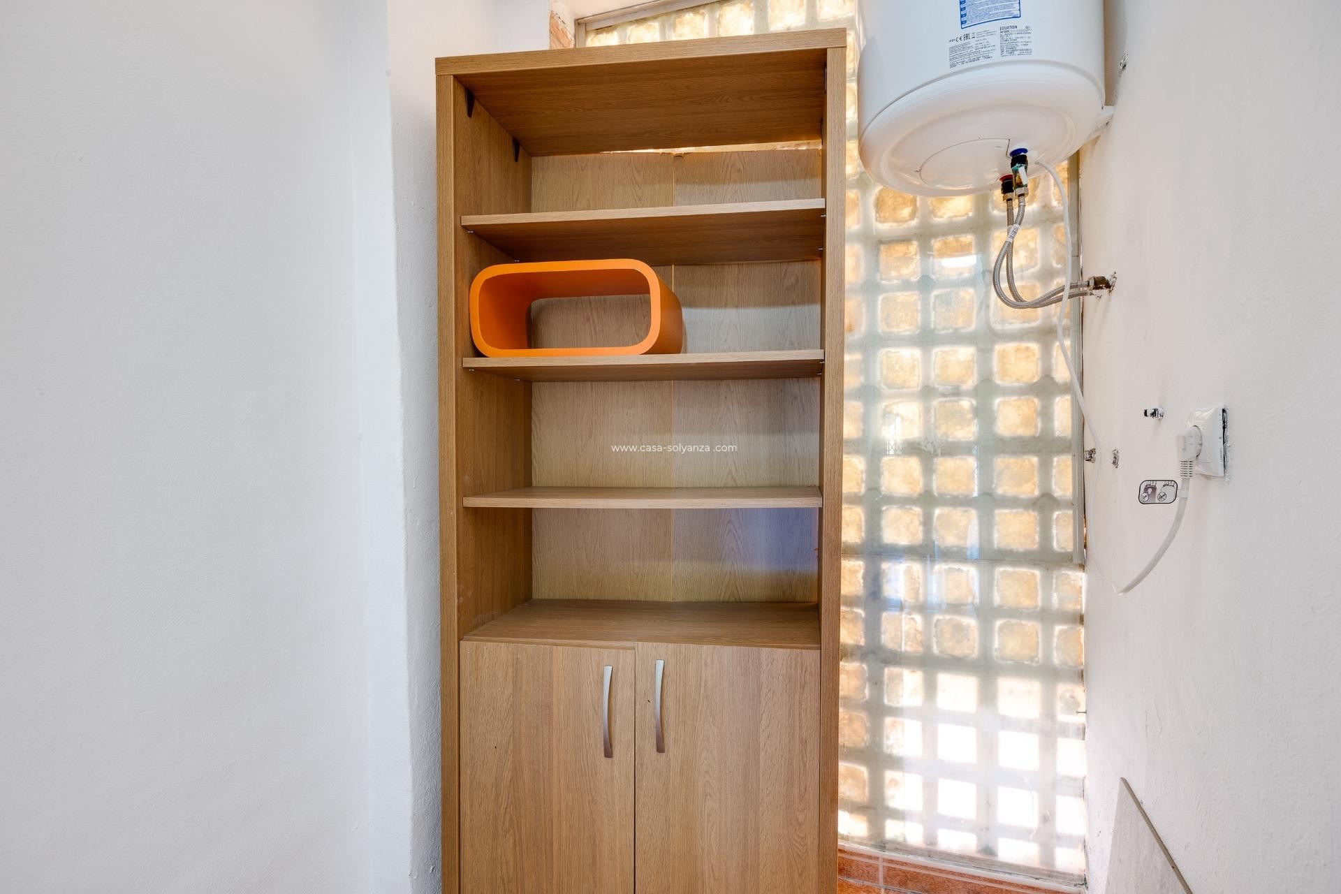 Resale - Apartment / flat - Torrevieja - Playa De Los Naufragos