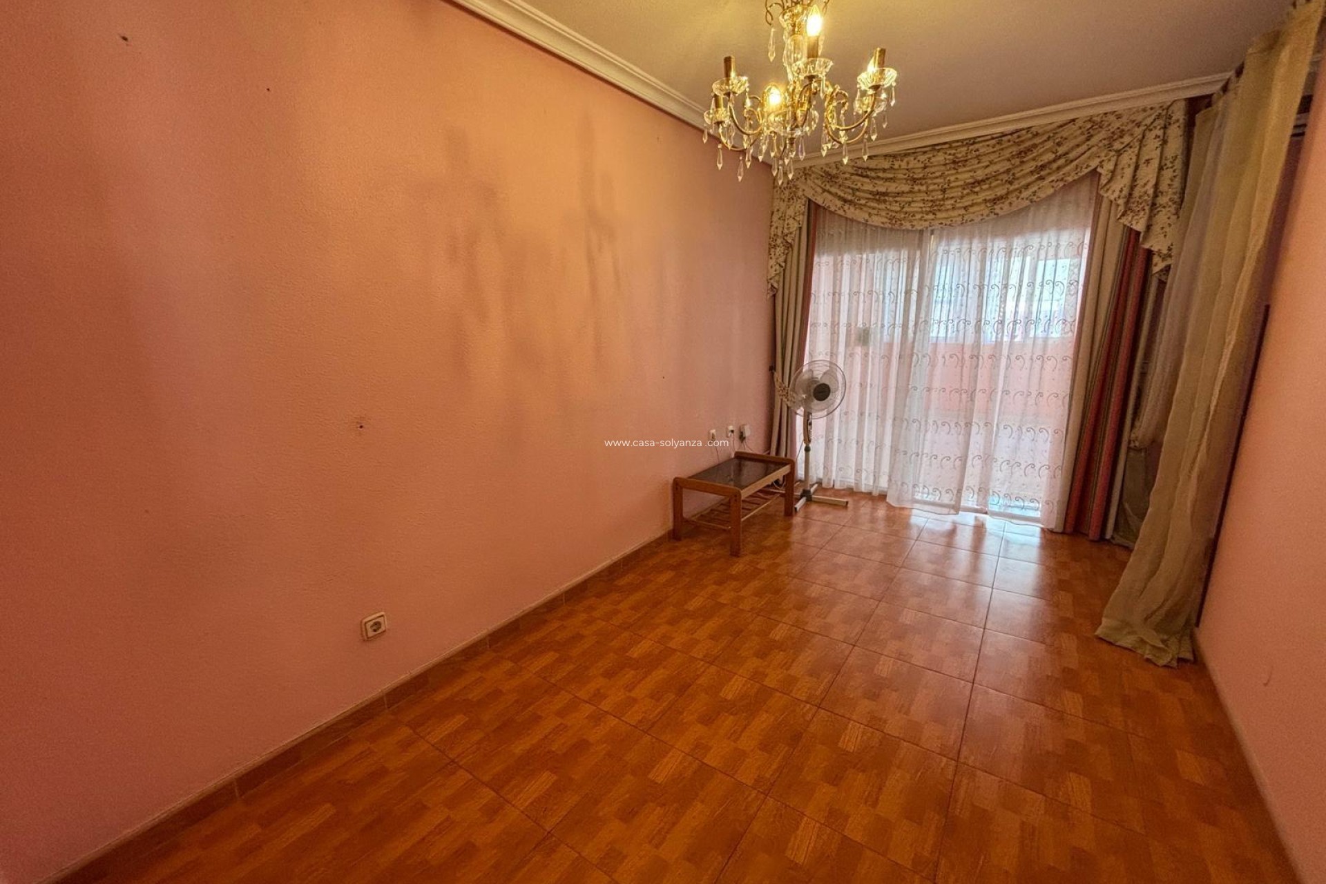 Resale - Apartment / flat - Torrevieja - Playa De Los Naufragos