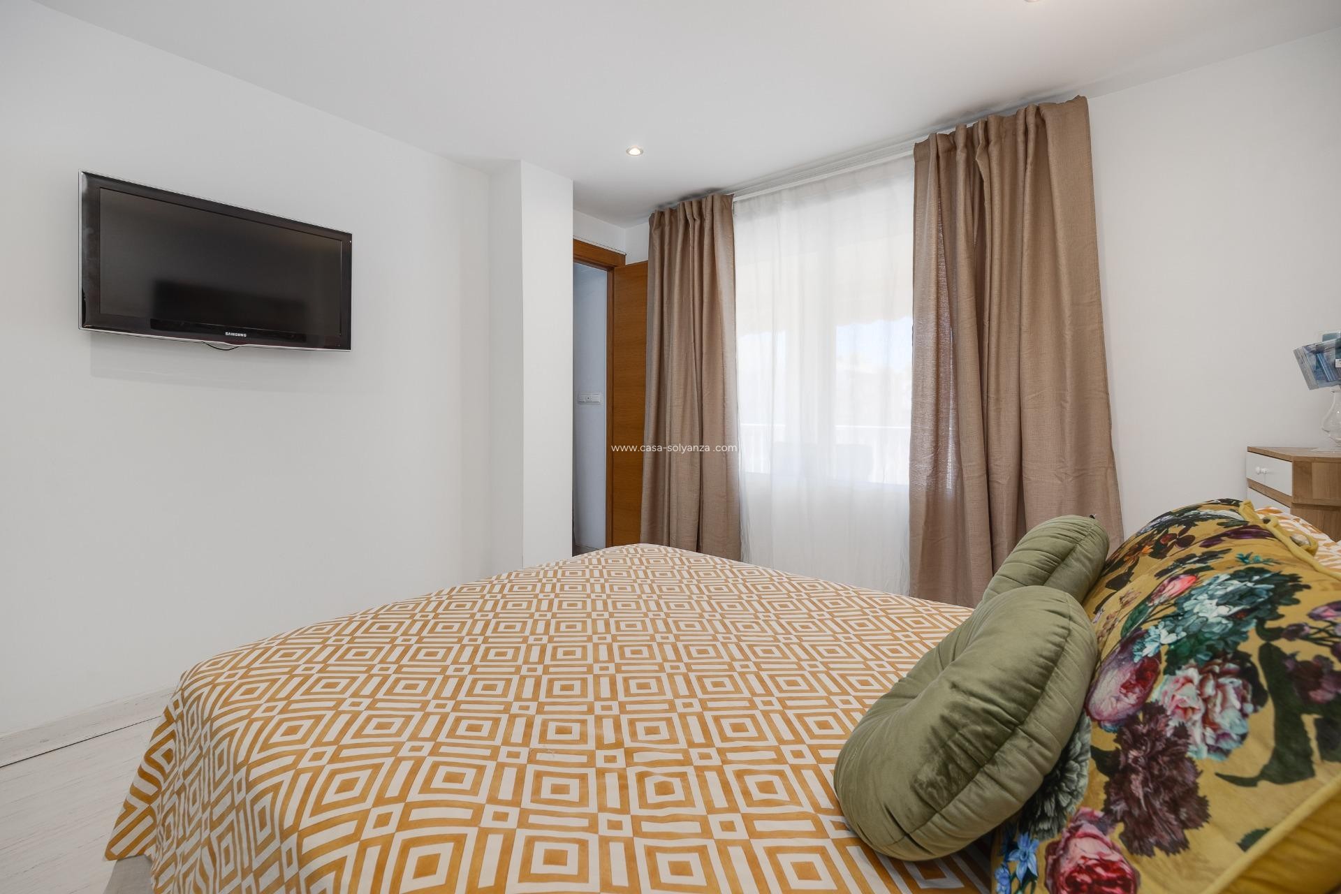 Resale - Apartment / flat - Torrevieja - Playa De Los Naufragos