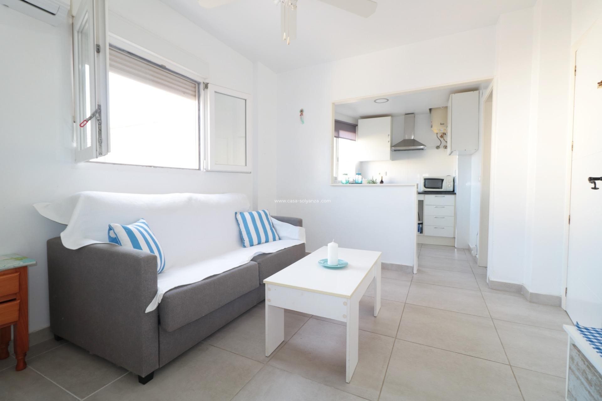 Resale - Apartment / flat - Torrevieja - Playa De Los Naufragos