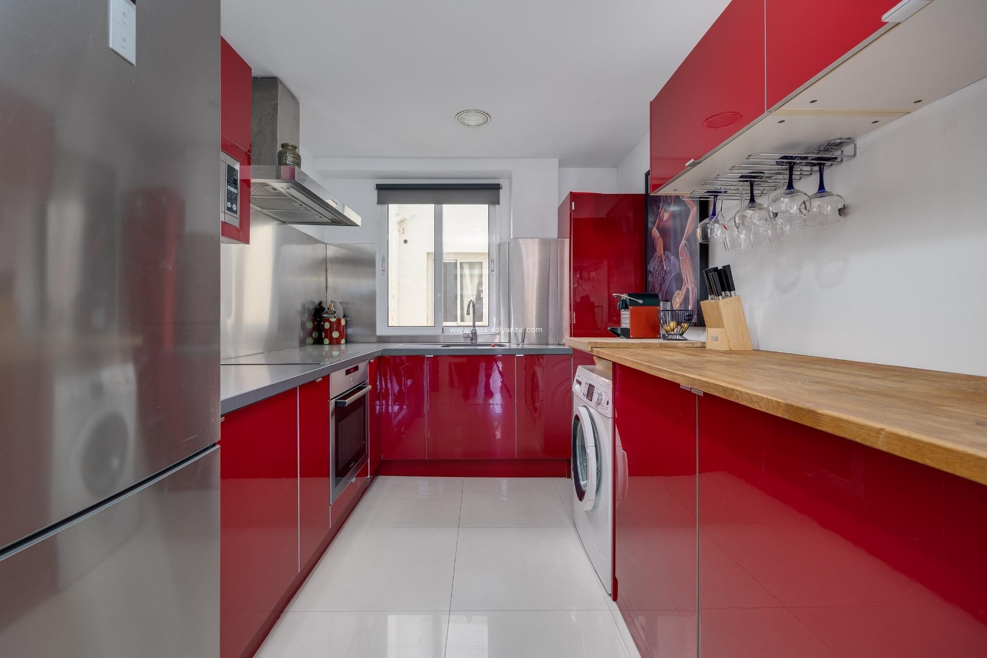 Resale - Apartment / flat - Torrevieja - Playa De Los Naufragos