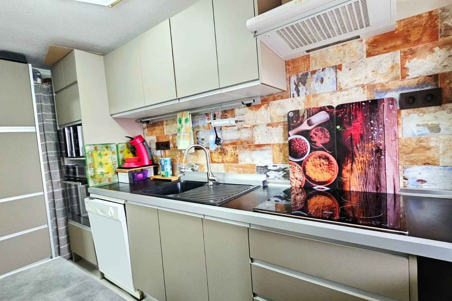 Resale - Apartment / flat - Torrevieja - Playa De Los Naufragos