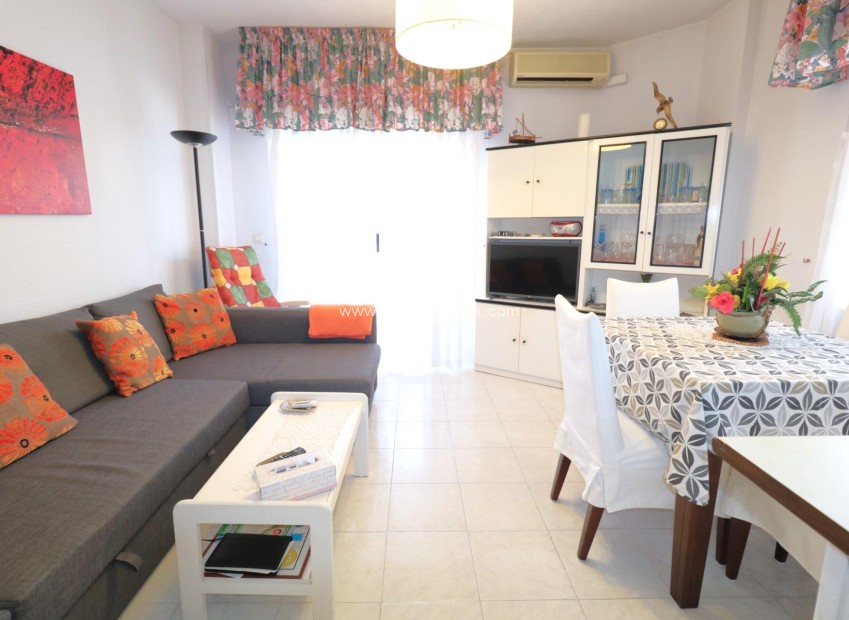 Resale - Apartment / flat - Torrevieja - Playa De Los Naufragos