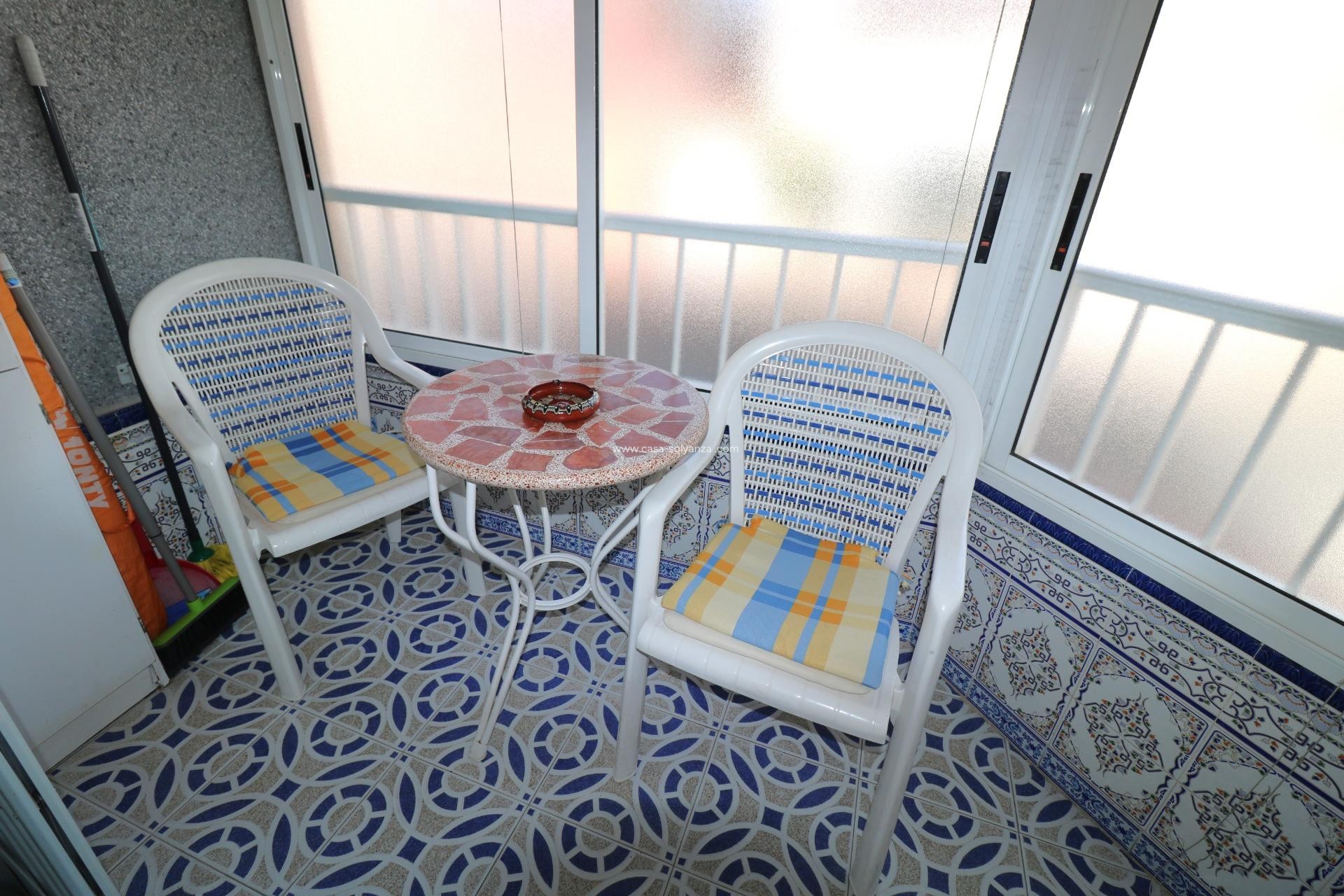 Resale - Apartment / flat - Torrevieja - Playa De Los Naufragos