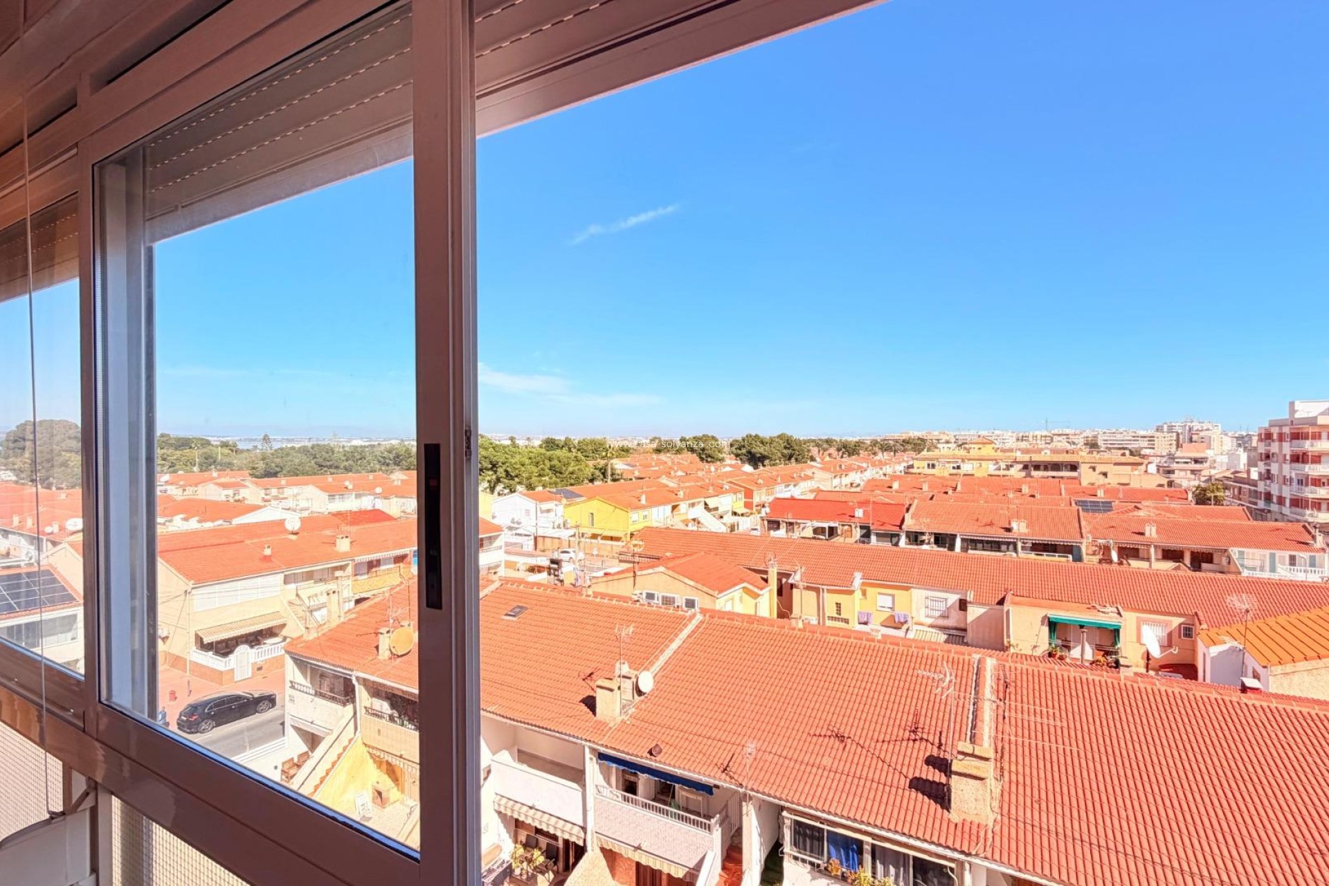 Resale - Apartment / flat - Torrevieja - Playa De Los Naufragos