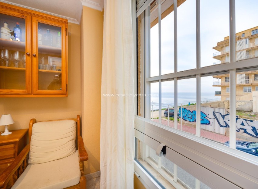 Resale - Apartment / flat - Torrevieja - Playa De Los Naufragos