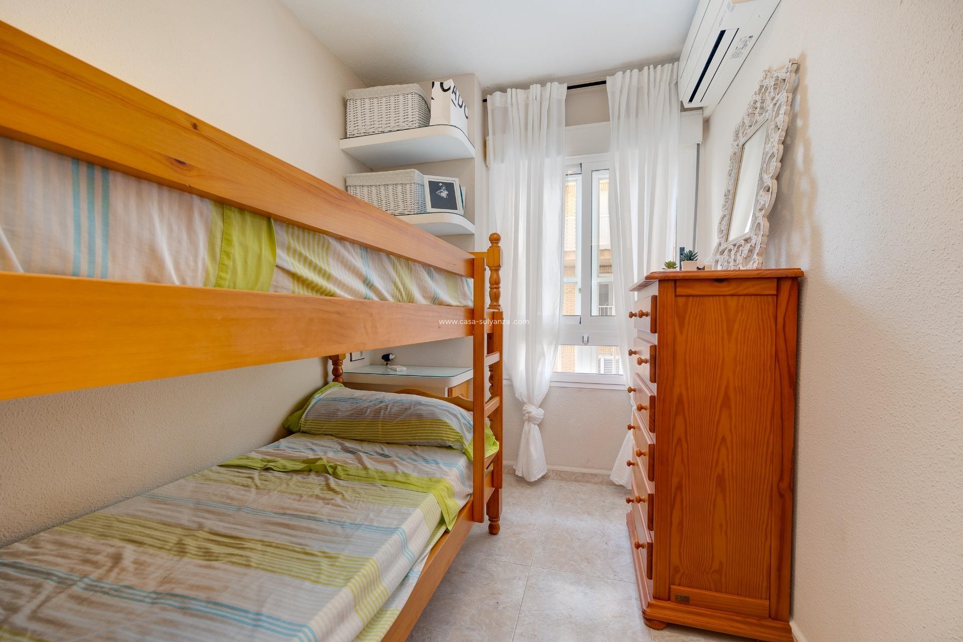 Resale - Apartment / flat - Torrevieja - Playa De Los Naufragos