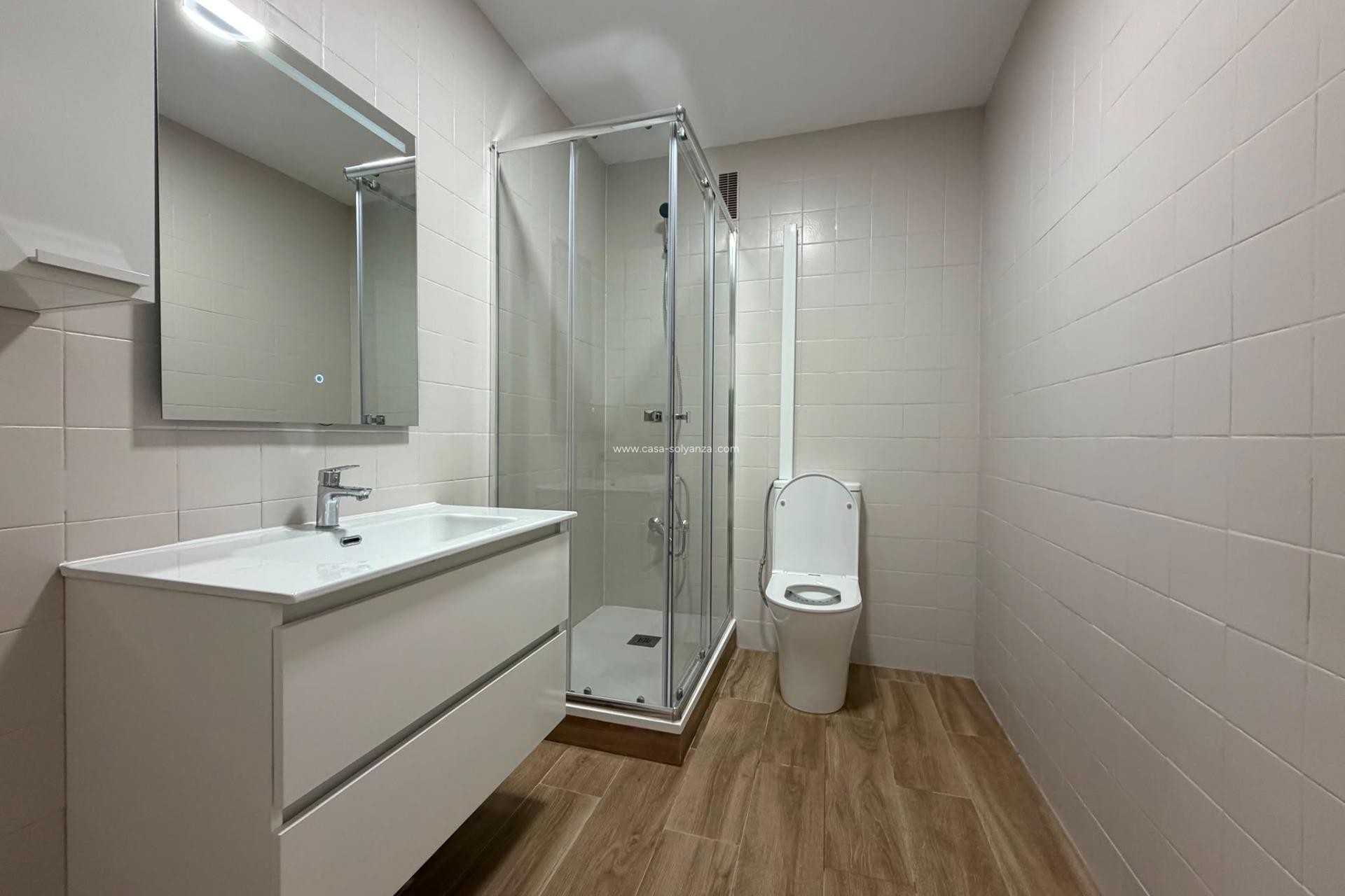 Resale - Apartment / flat - Torrevieja - Playa del Acequión