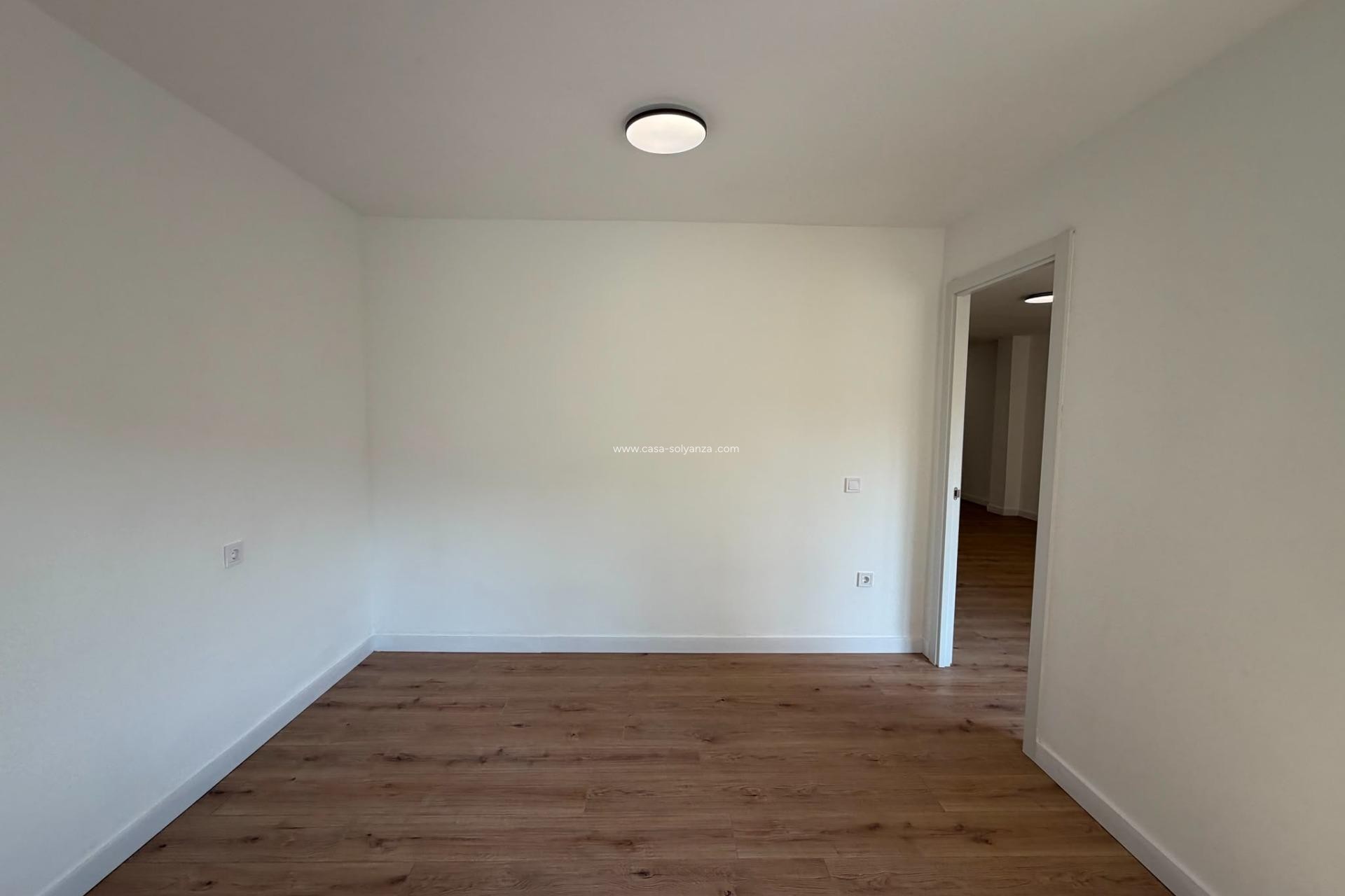 Resale - Apartment / flat - Torrevieja - Playa del Acequión