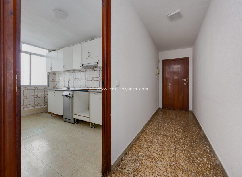 Resale - Apartment / flat - Torrevieja - Playa del Acequión