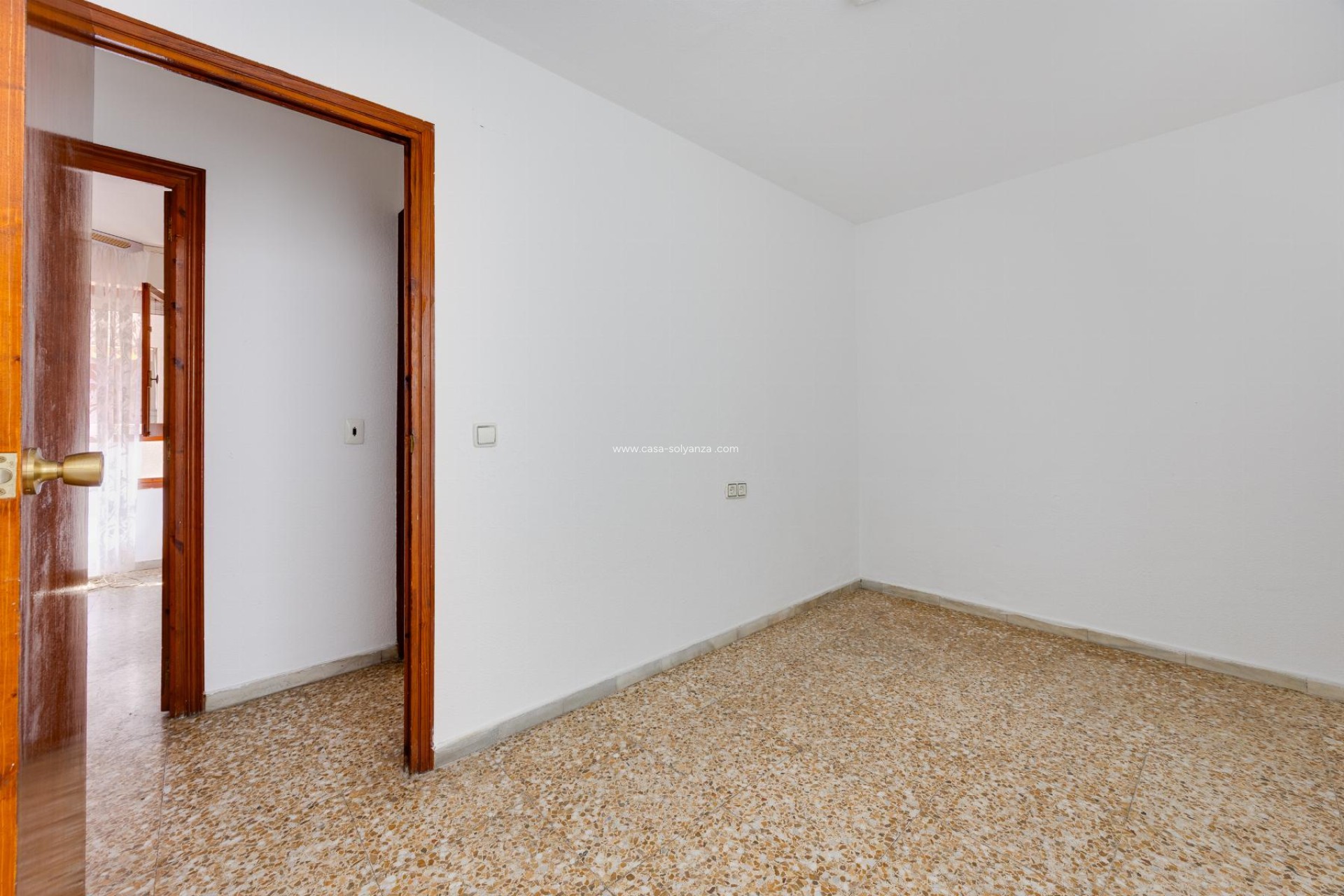 Resale - Apartment / flat - Torrevieja - Playa del Acequión