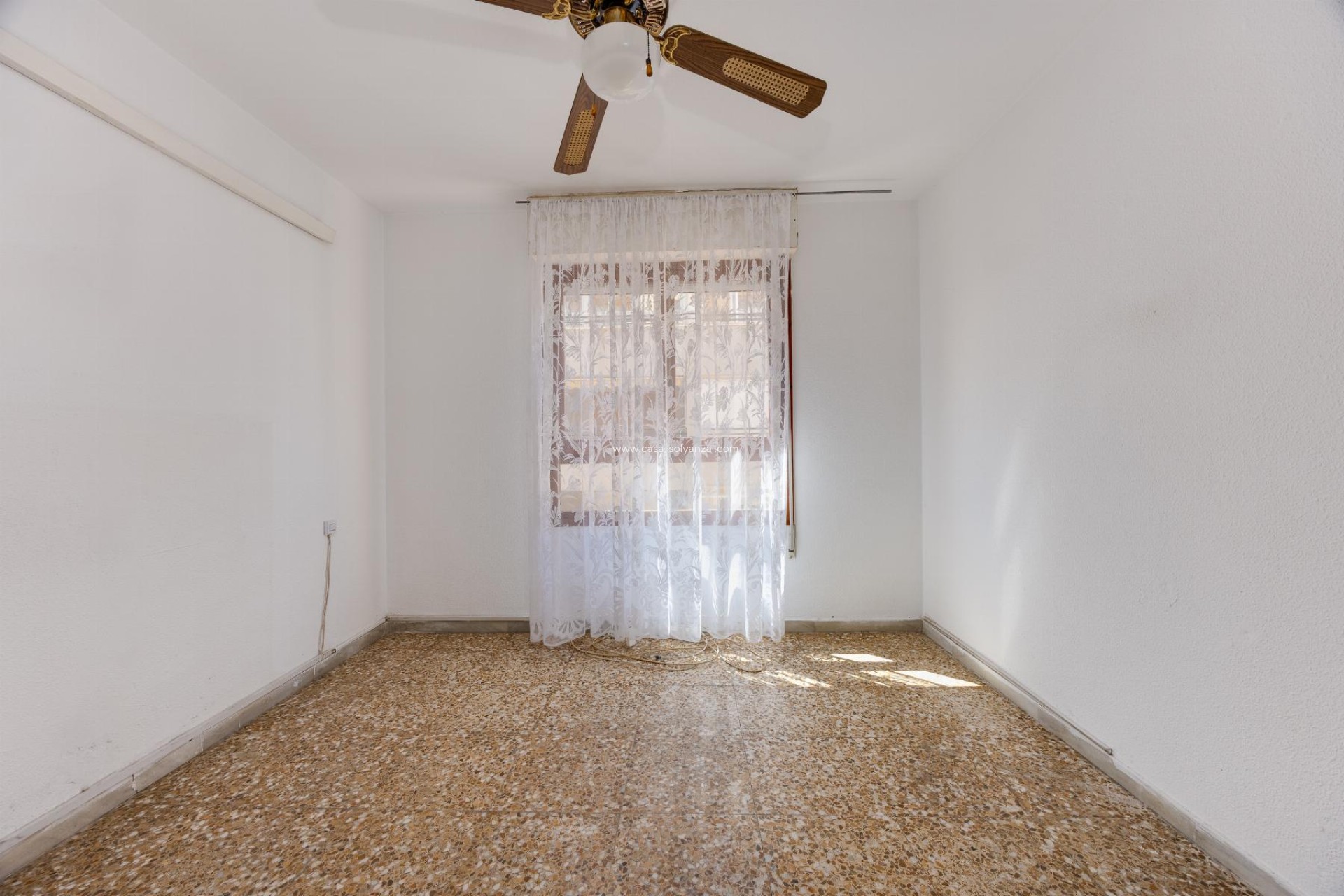 Resale - Apartment / flat - Torrevieja - Playa del Acequión