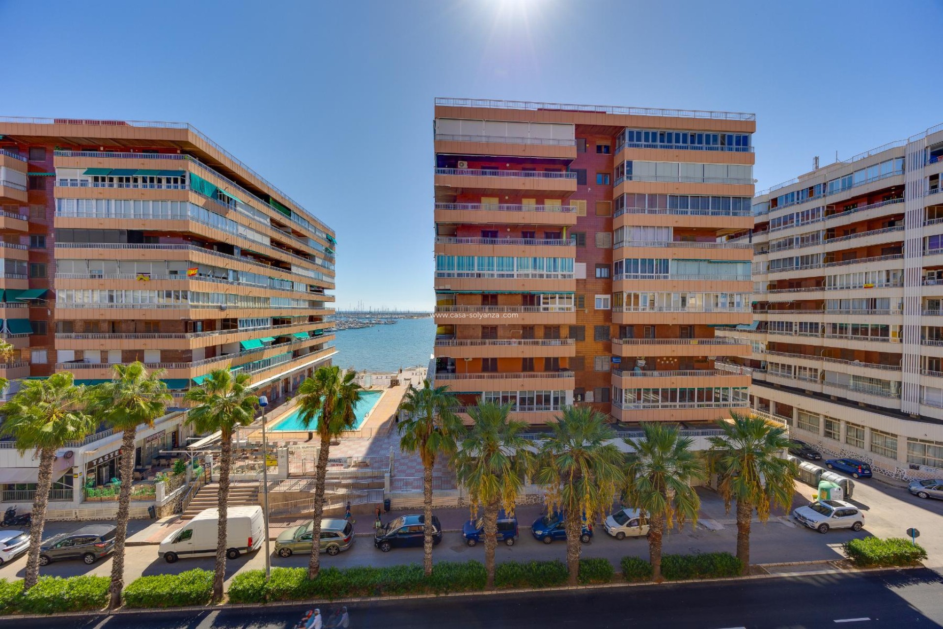 Resale - Apartment / flat - Torrevieja - Playa del Acequión