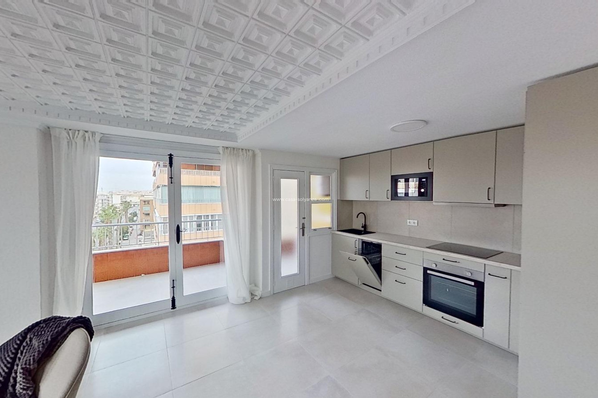 Resale - Apartment / flat - Torrevieja - Playa del Acequión