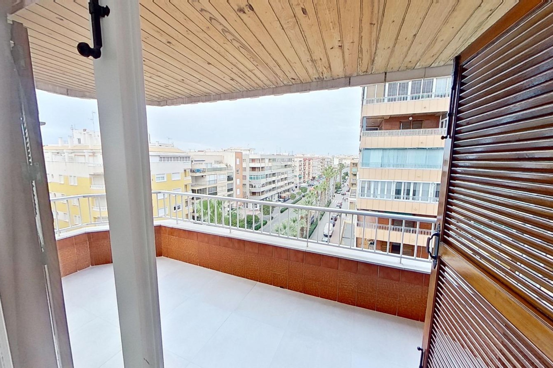 Resale - Apartment / flat - Torrevieja - Playa del Acequión
