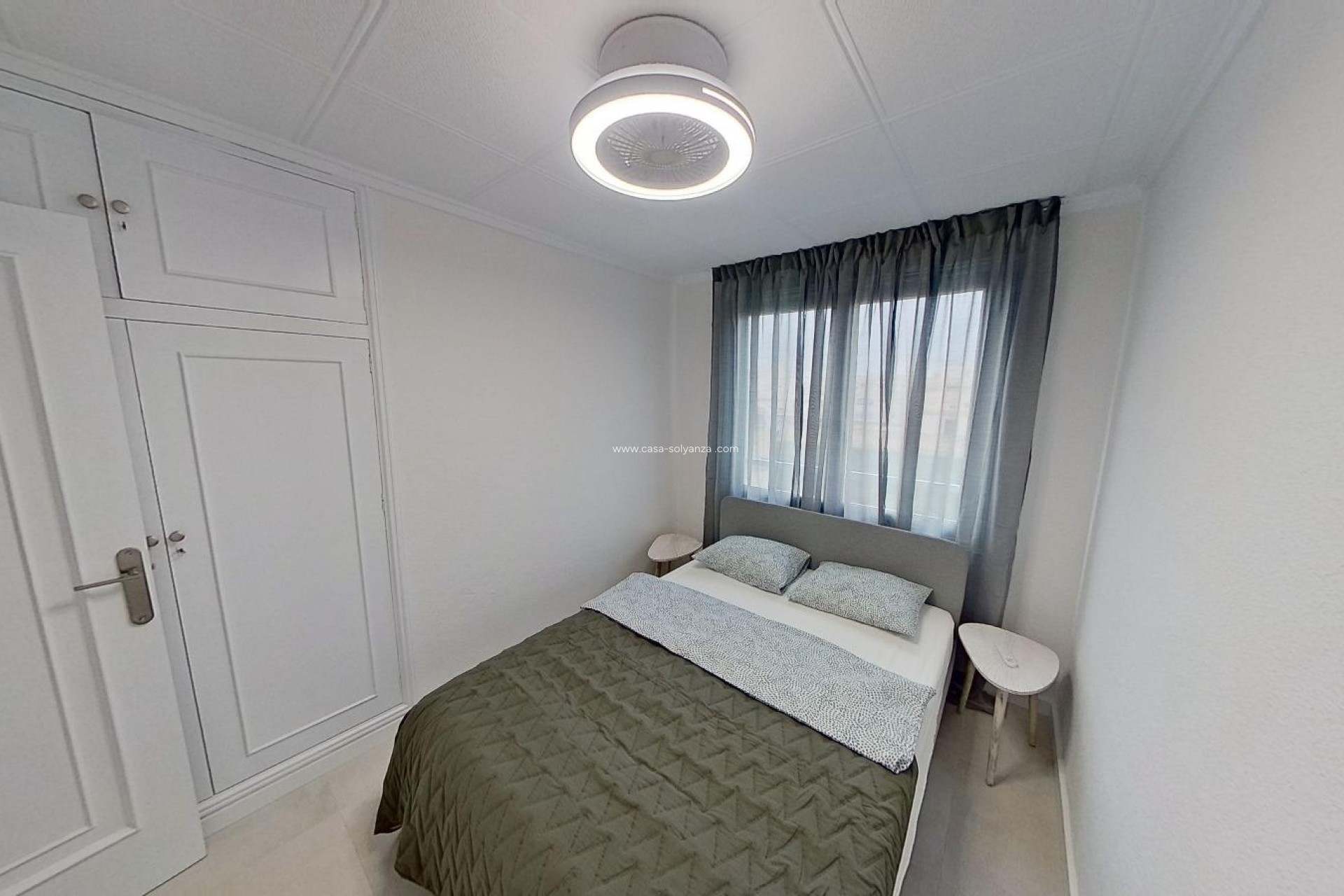Resale - Apartment / flat - Torrevieja - Playa del Acequión