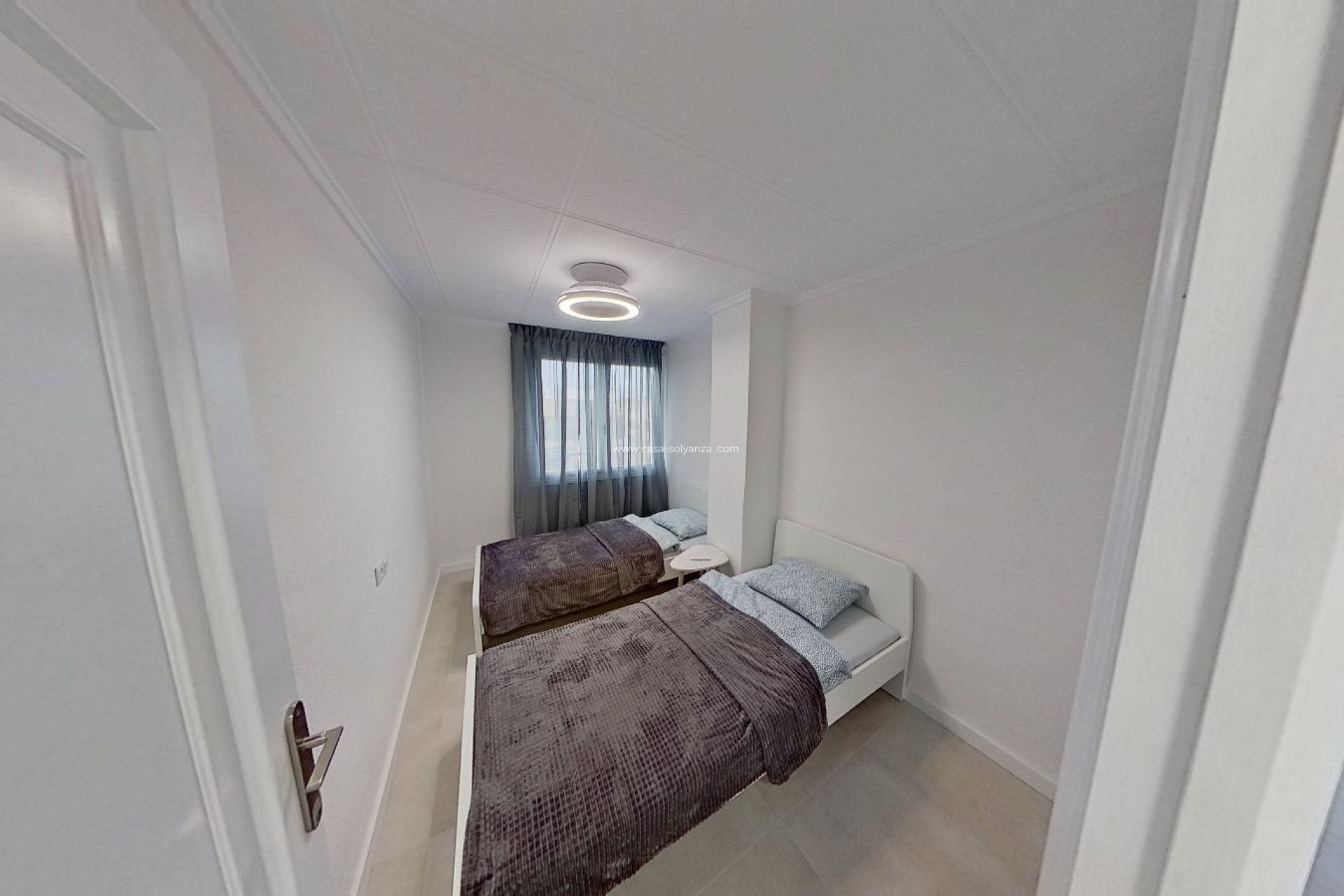Resale - Apartment / flat - Torrevieja - Playa del Acequión