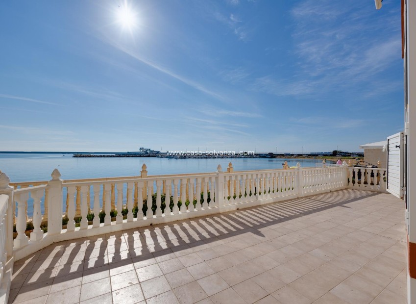Resale - Apartment / flat - Torrevieja - Playa del Acequión