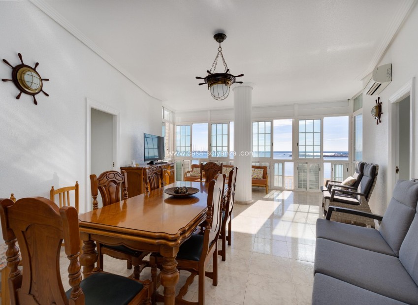 Resale - Apartment / flat - Torrevieja - Playa del Acequión