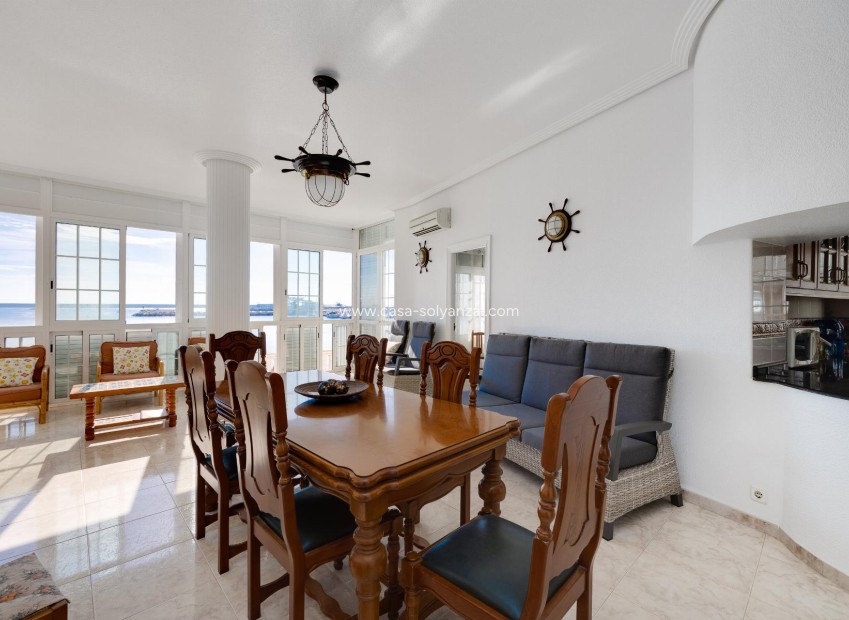 Resale - Apartment / flat - Torrevieja - Playa del Acequión
