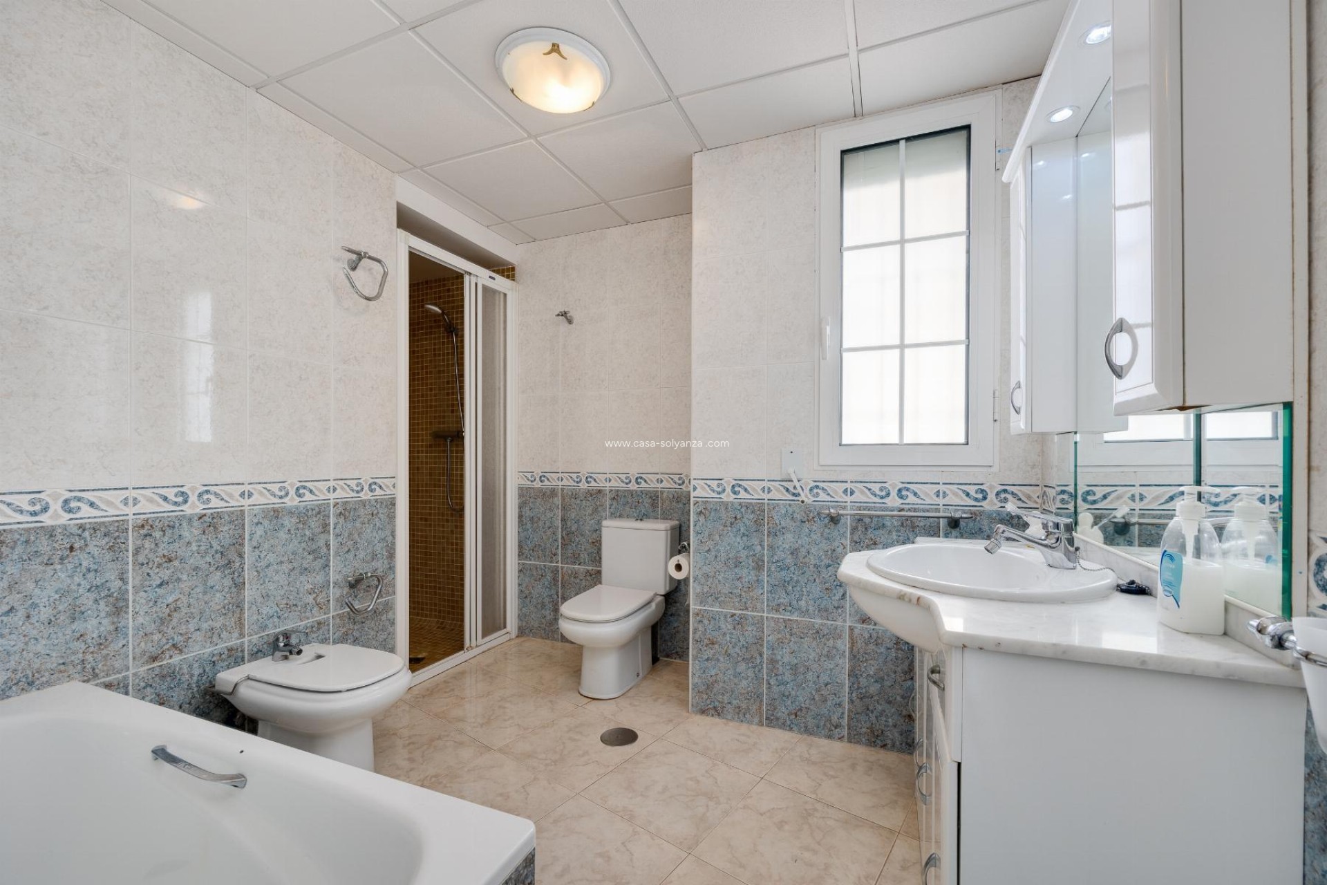 Resale - Apartment / flat - Torrevieja - Playa del Acequión