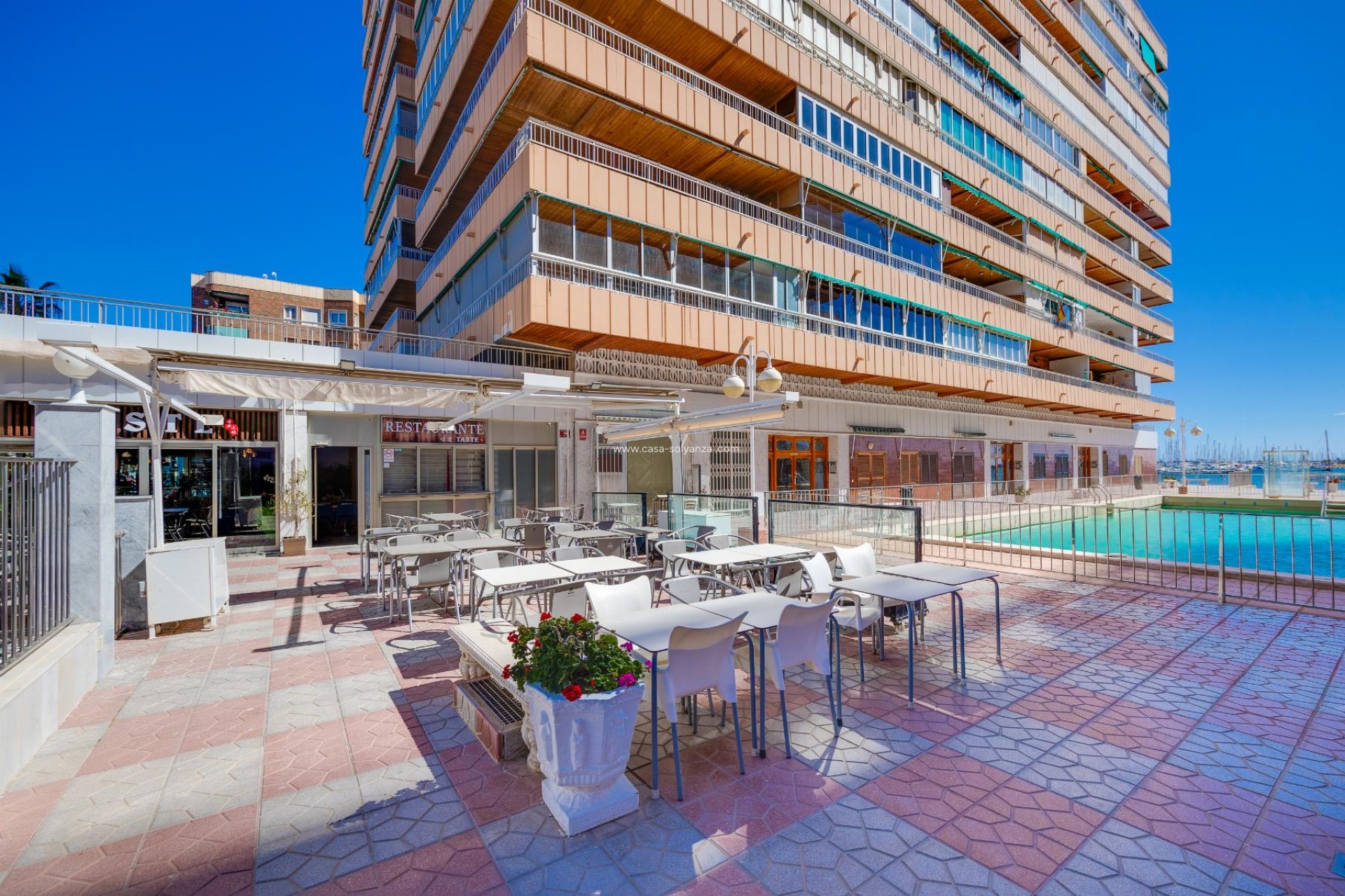 Resale - Apartment / flat - Torrevieja - Playa del Acequión